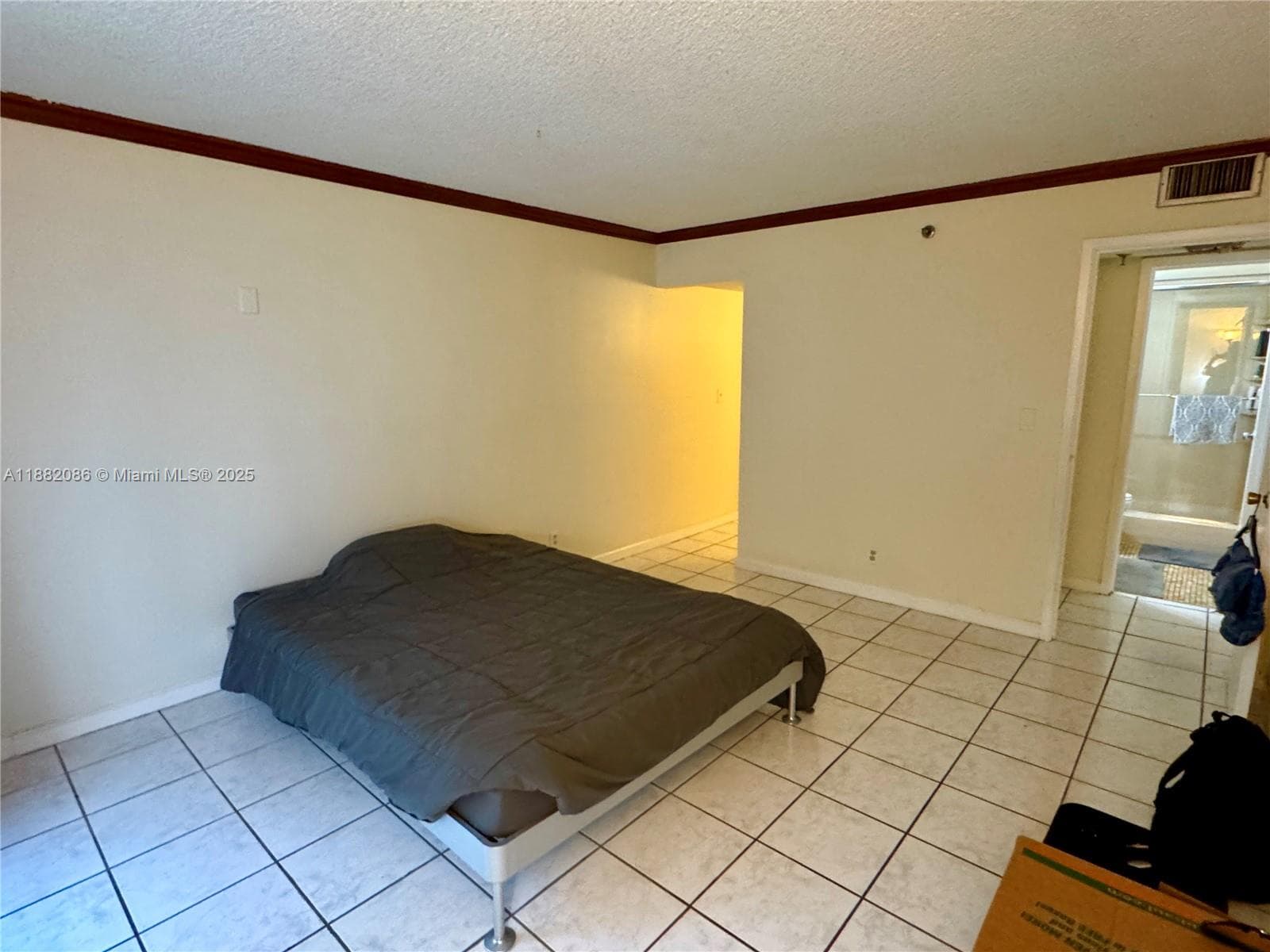 THE RIVIERA CONDO · #611 in Miami Beach - Photo 22