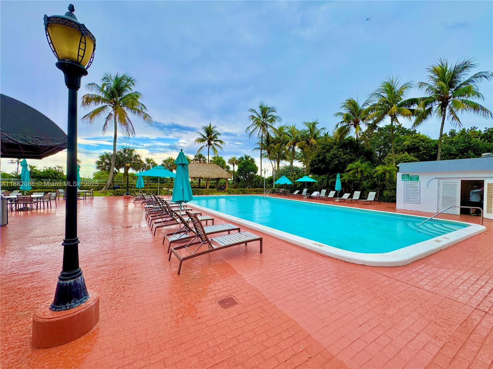 THE RIVIERA CONDO · #611 in Miami Beach - Photo 61