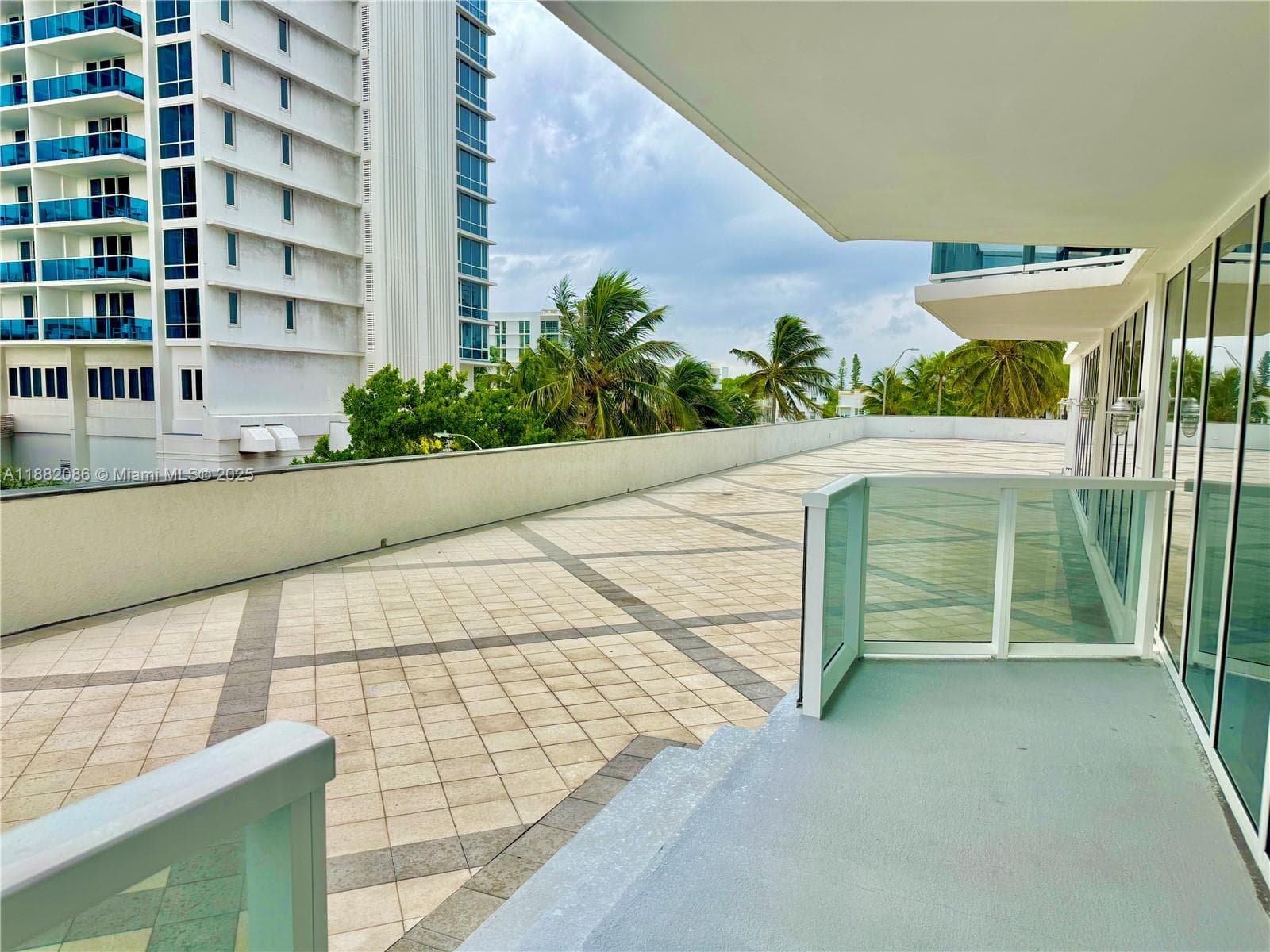 THE RIVIERA CONDO · #611 in Miami Beach - Photo 41