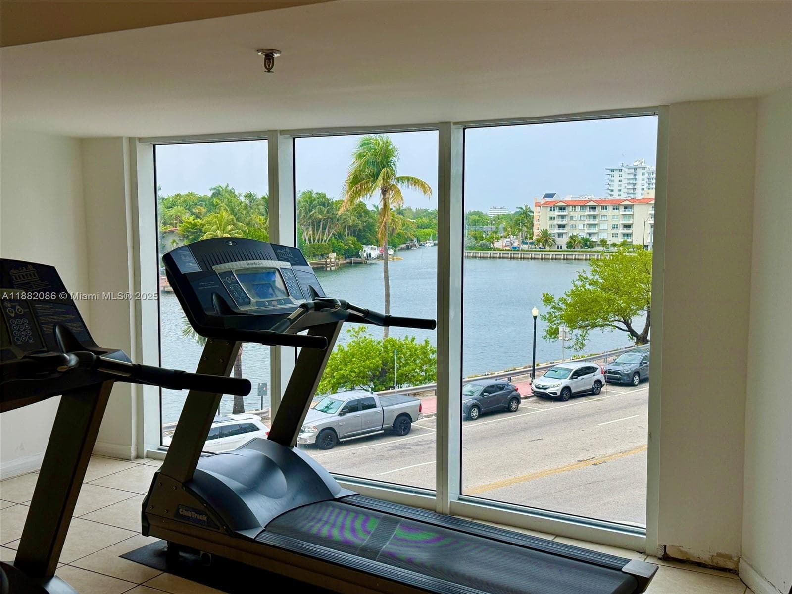 THE RIVIERA CONDO · #611 in Miami Beach - Photo 54