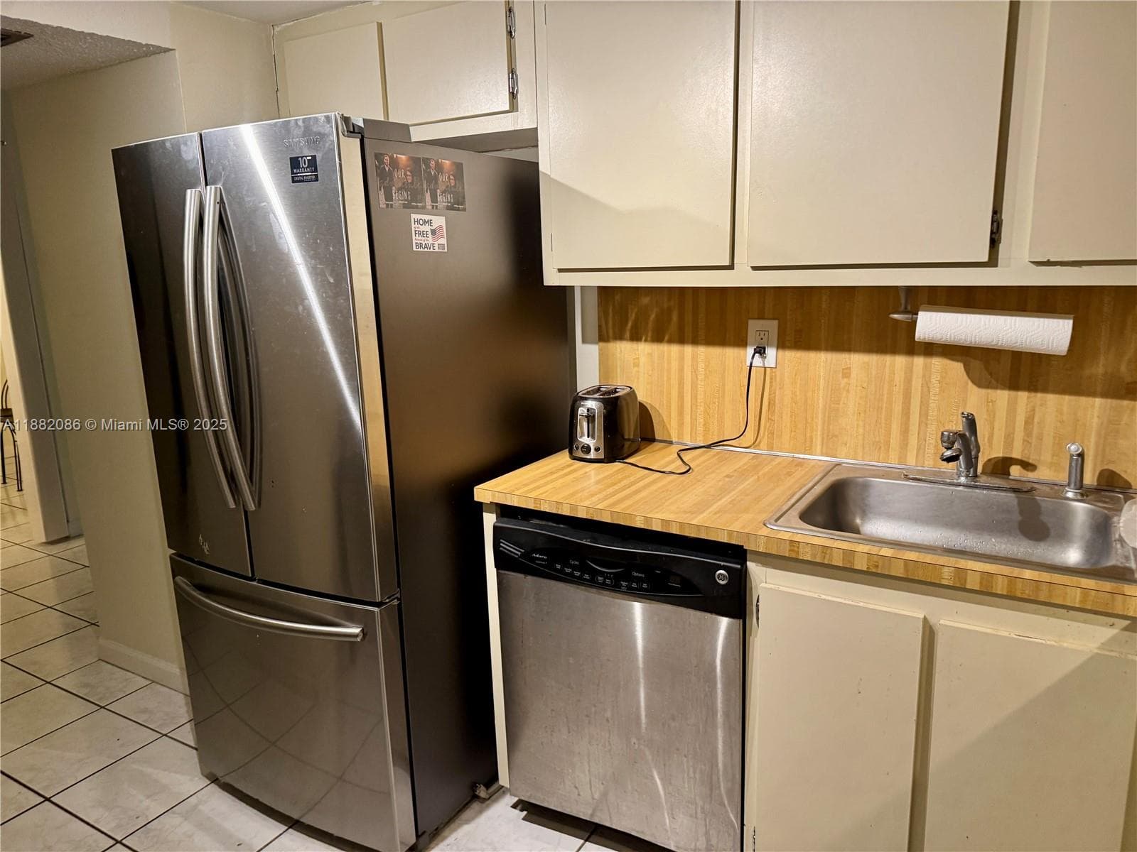 THE RIVIERA CONDO · #611 in Miami Beach - Photo 8