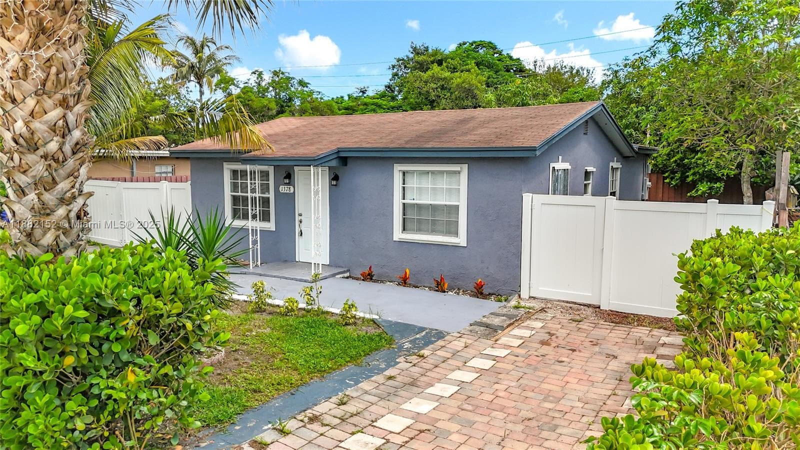 1378 SW 26th Ave photo 12