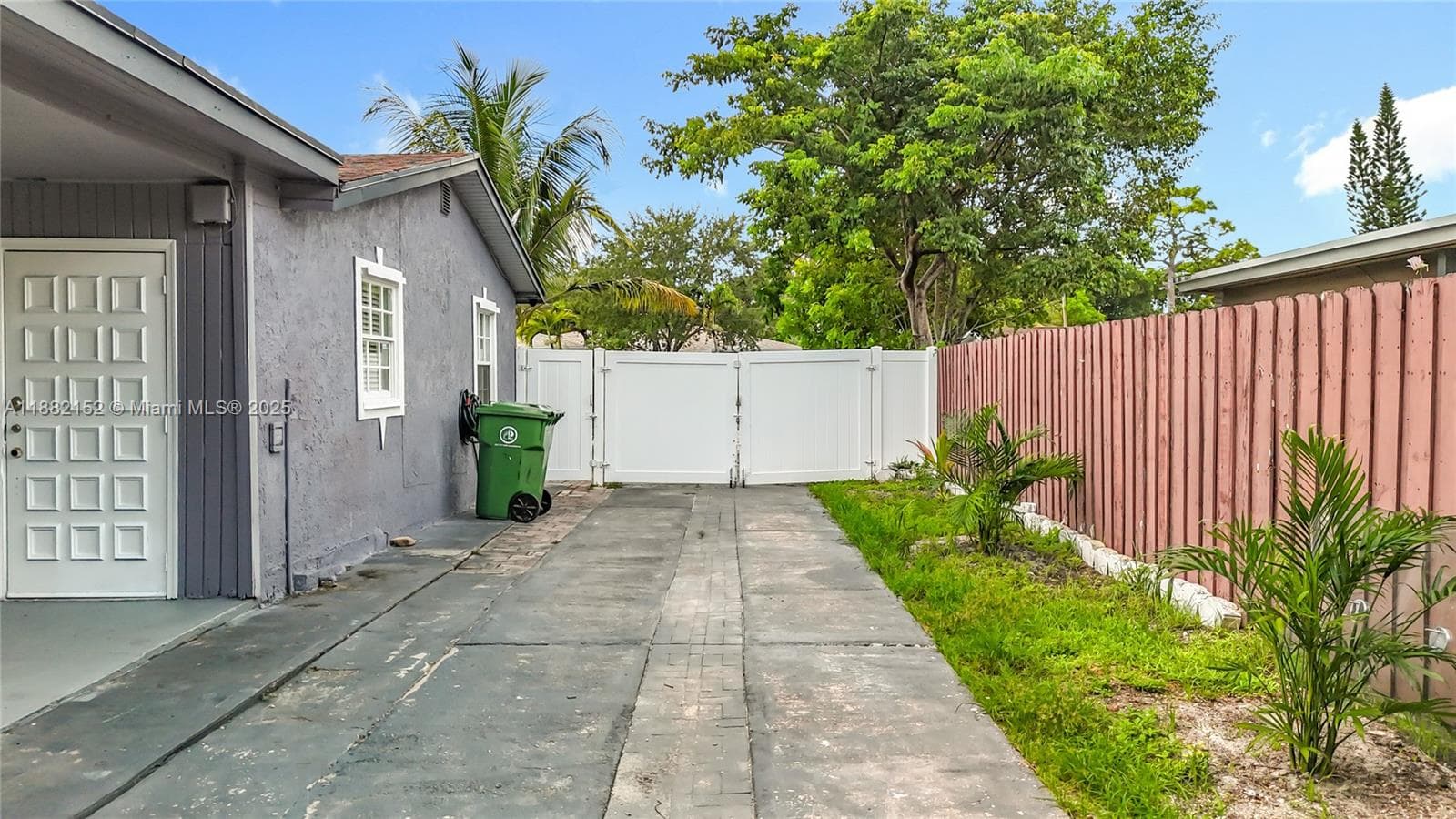 1378 SW 26th Ave photo 58