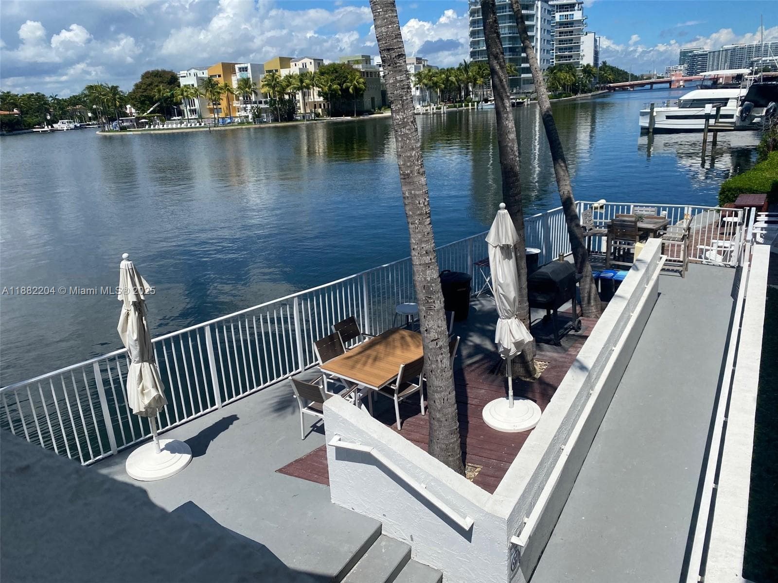 LA RIVE GAUCHE CONDO · #902 in Miami Beach - Photo 2