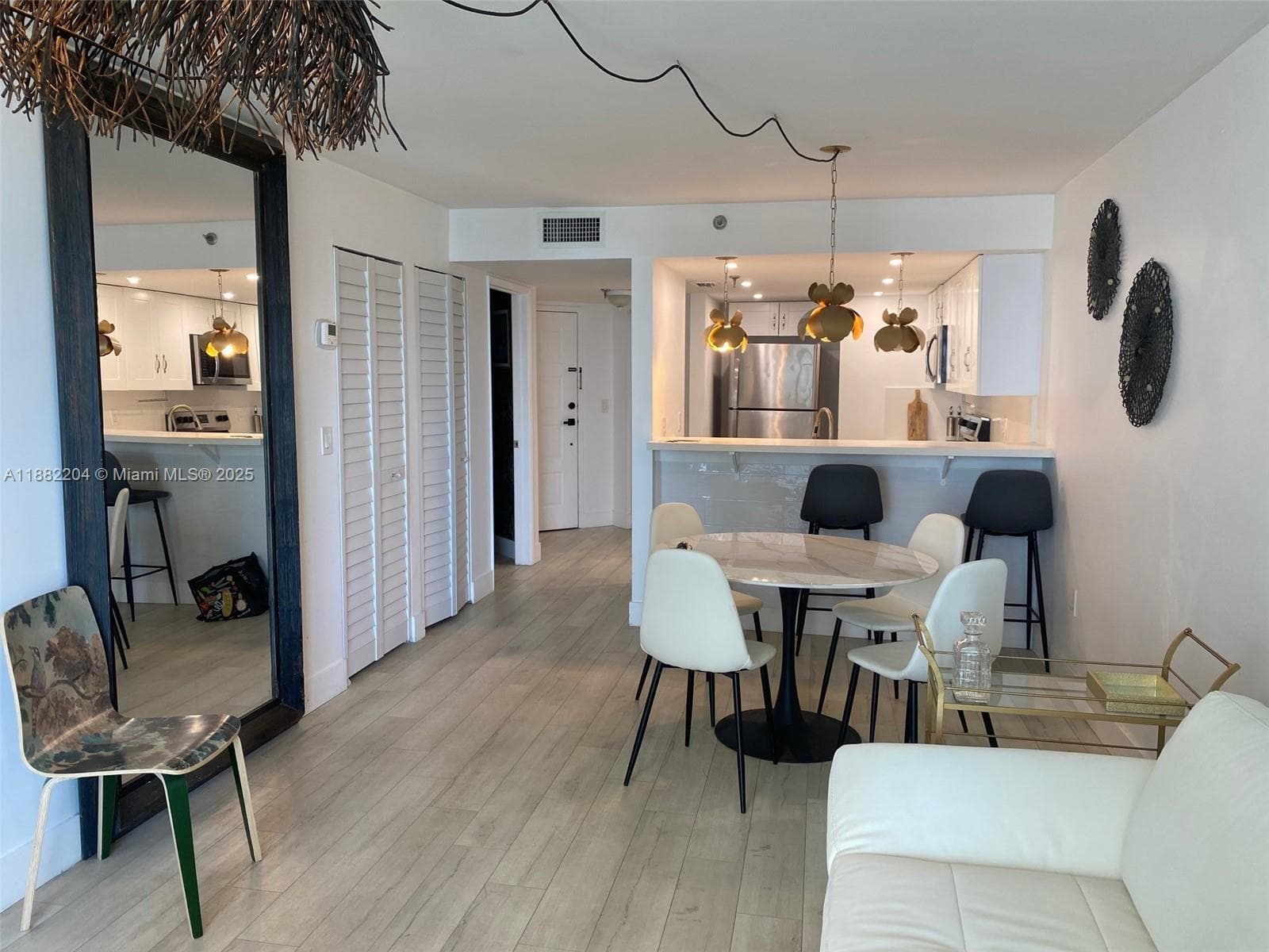 LA RIVE GAUCHE CONDO · #902 in Miami Beach - Photo 8