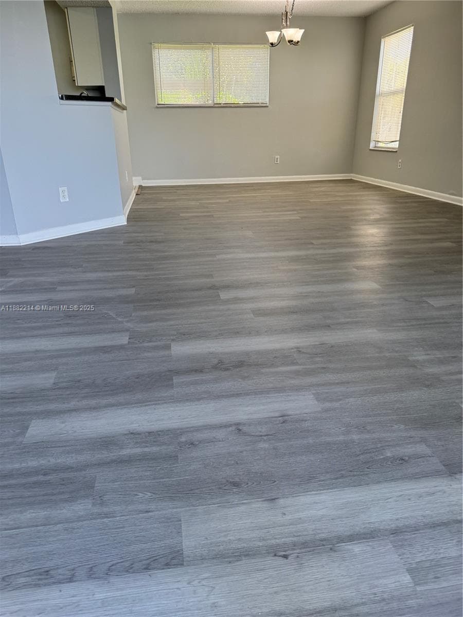 SUMMER LAKE CONDO · #101 in Oakland Park - Photo 9