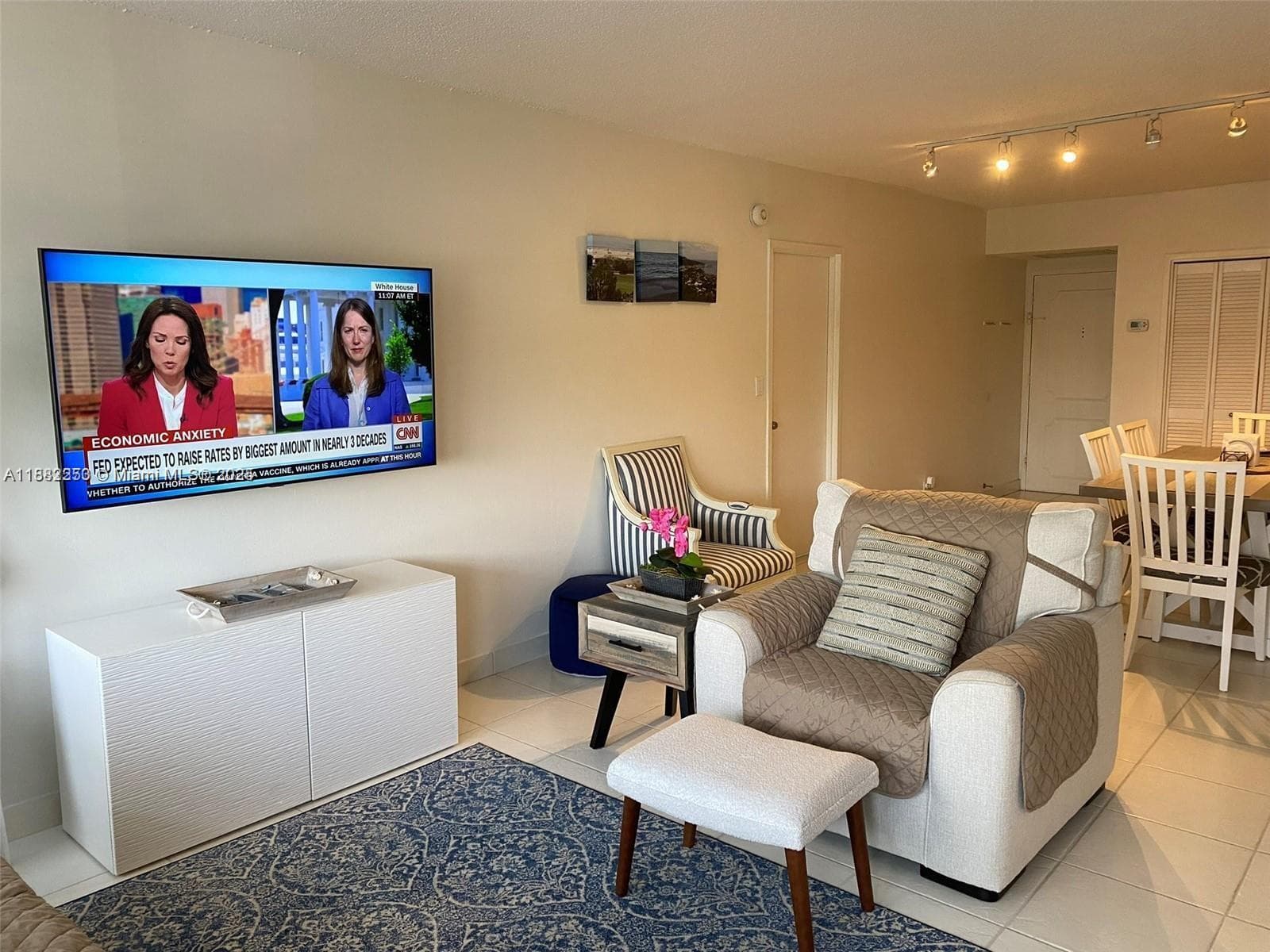 SEA AIR TOWERS CONDO · #419 in Hollywood - Photo 5