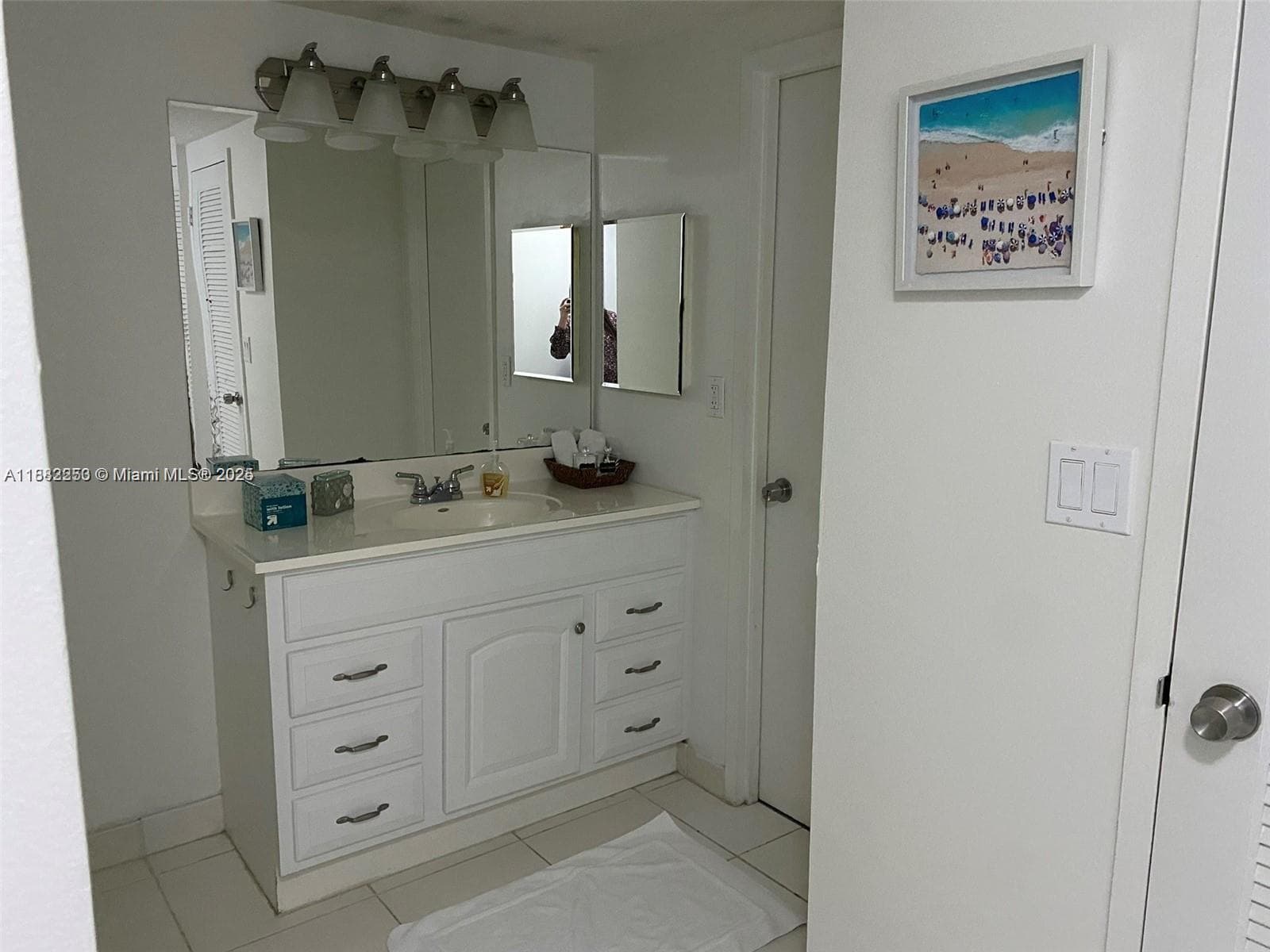 SEA AIR TOWERS CONDO · #419 in Hollywood - Photo 11