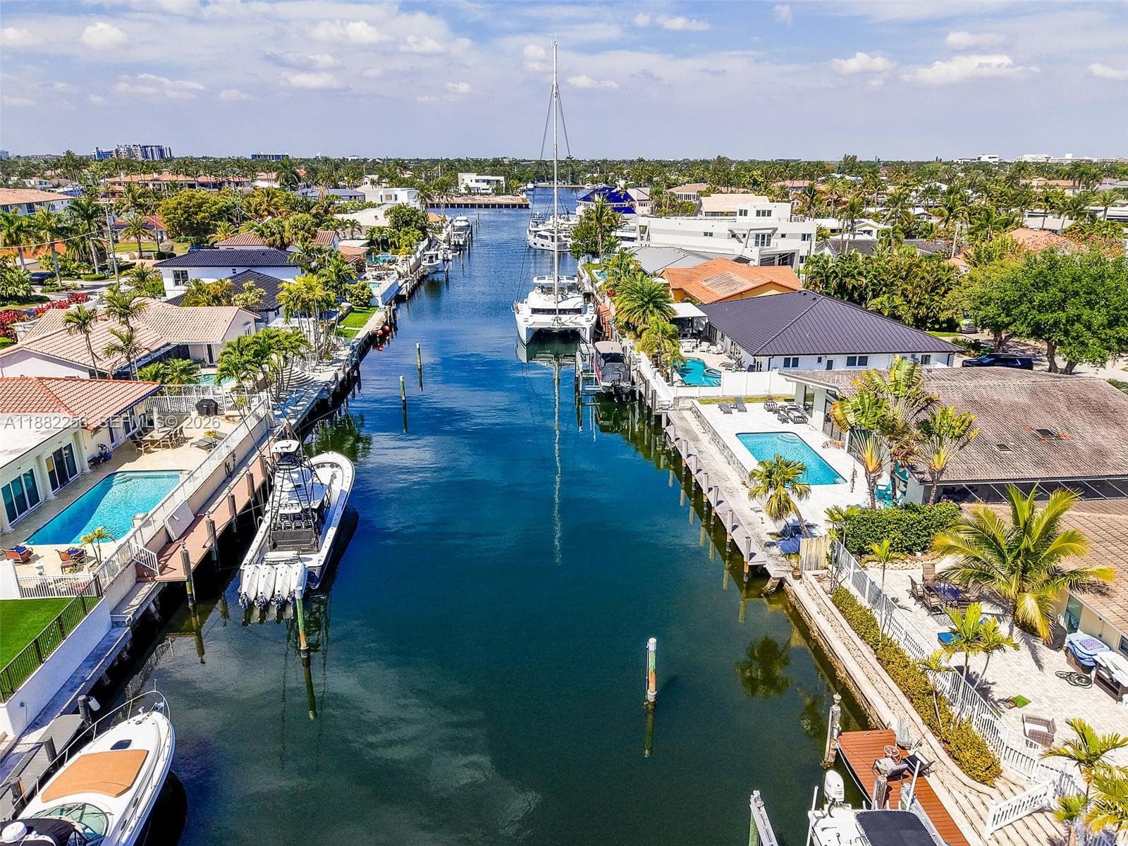 No fixed bridges deep water new 80' dock