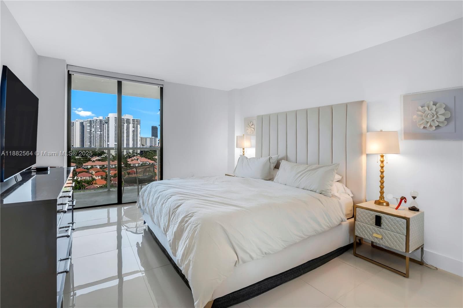 FLAMENCO CONDO TOWER I · #1609 in Aventura - Photo 10