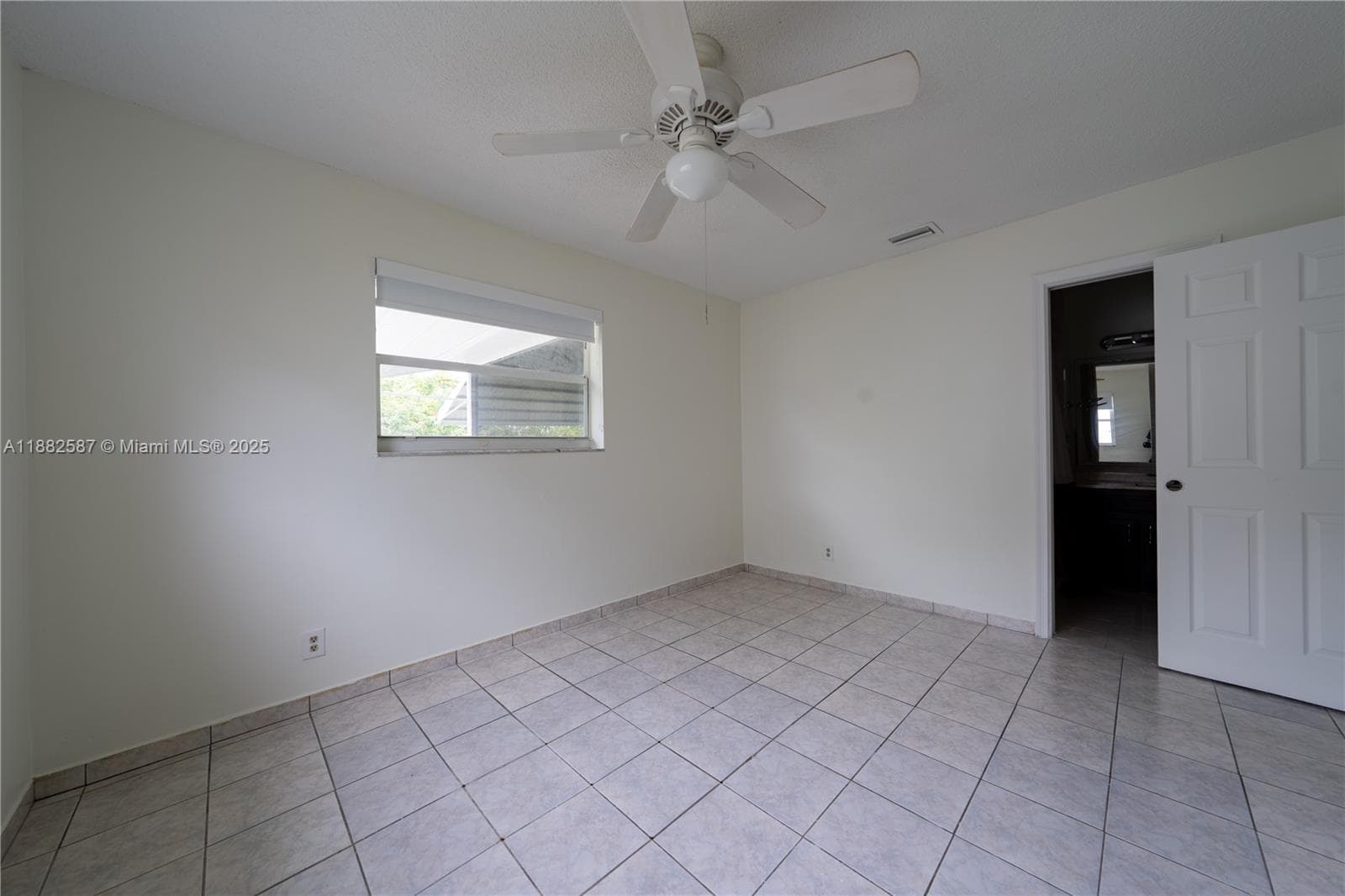 2702 NW 51st Pl #2702 photo 17