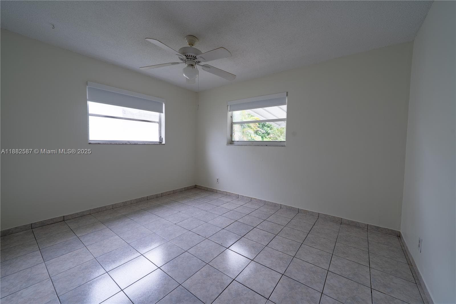 2702 NW 51st Pl #2702 photo 16