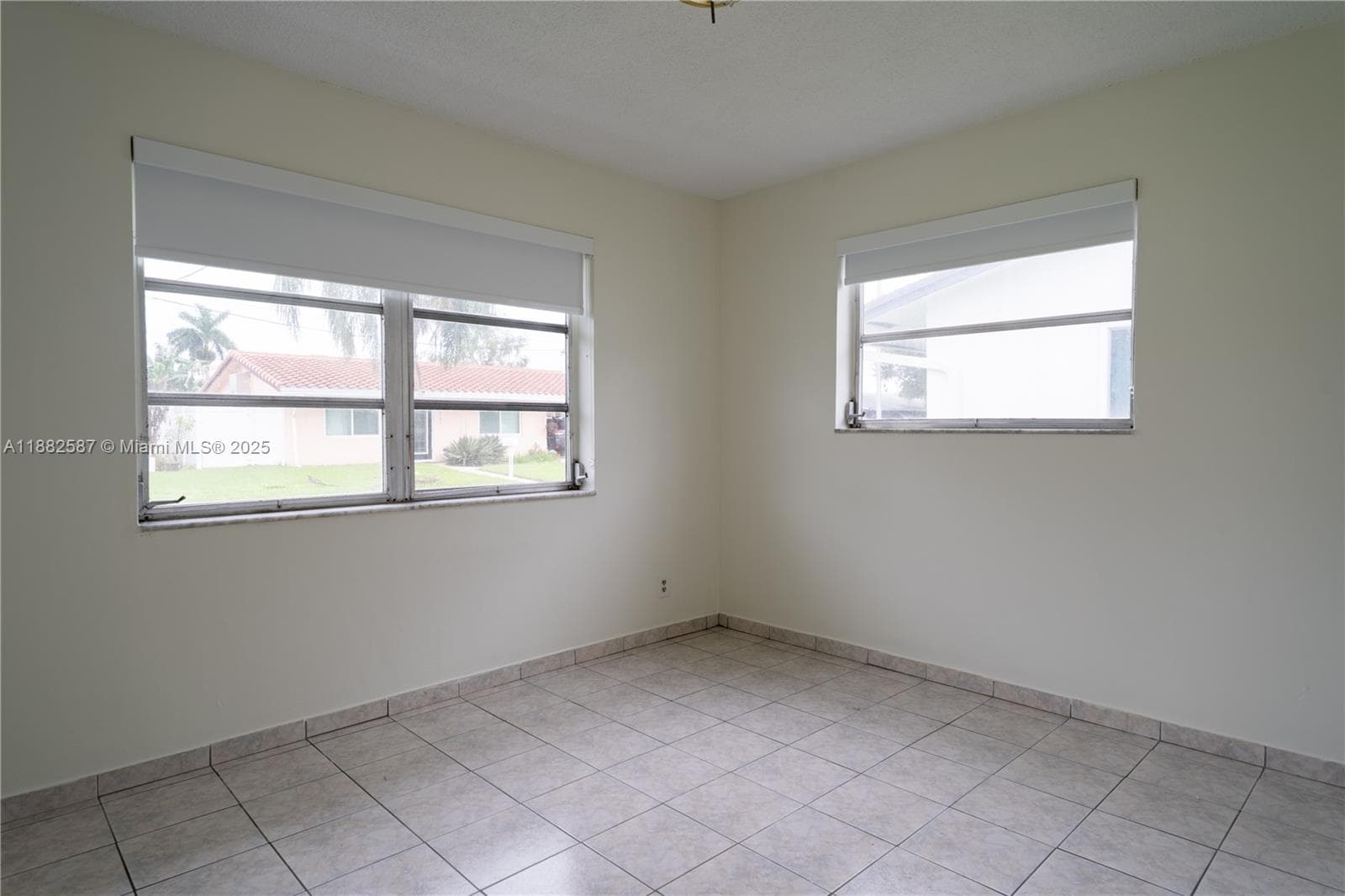 2702 NW 51st Pl #2702 photo 12