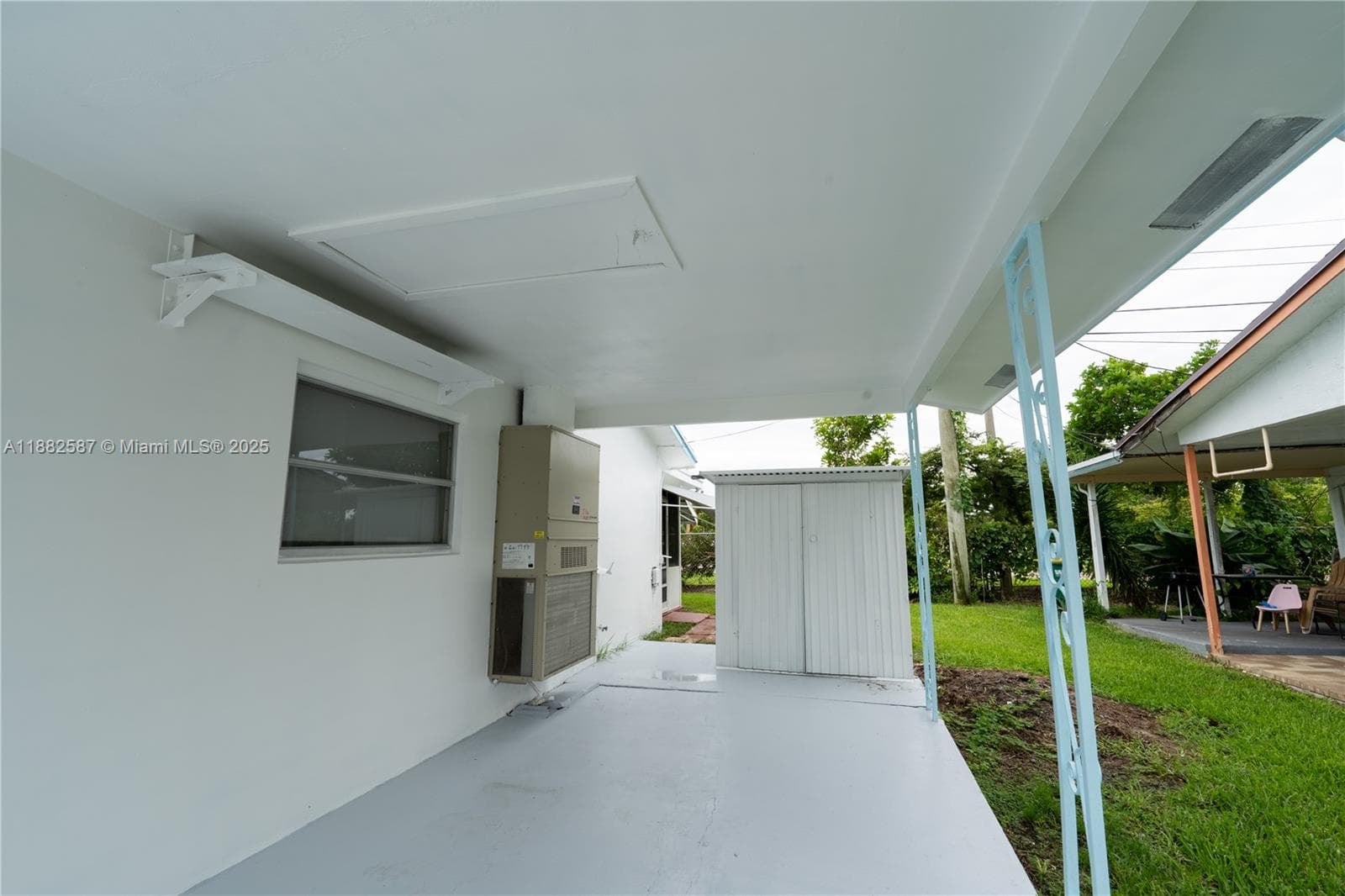 2702 NW 51st Pl #2702 photo 3
