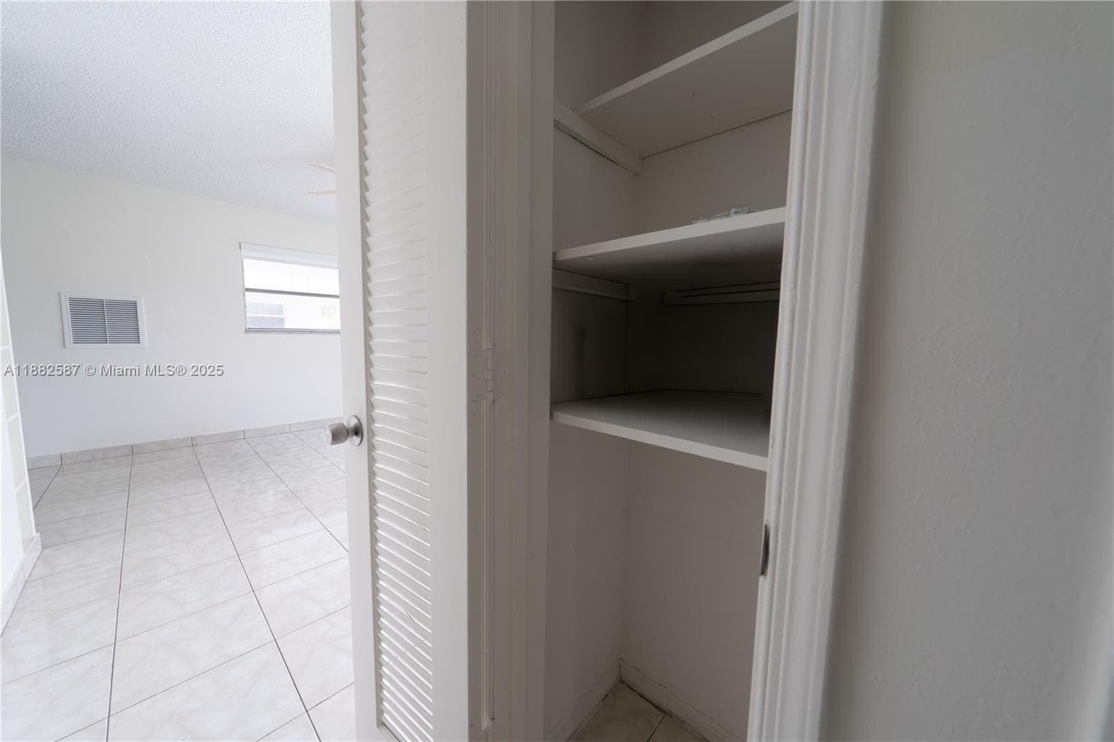 2702 NW 51st Pl #2702 photo 11
