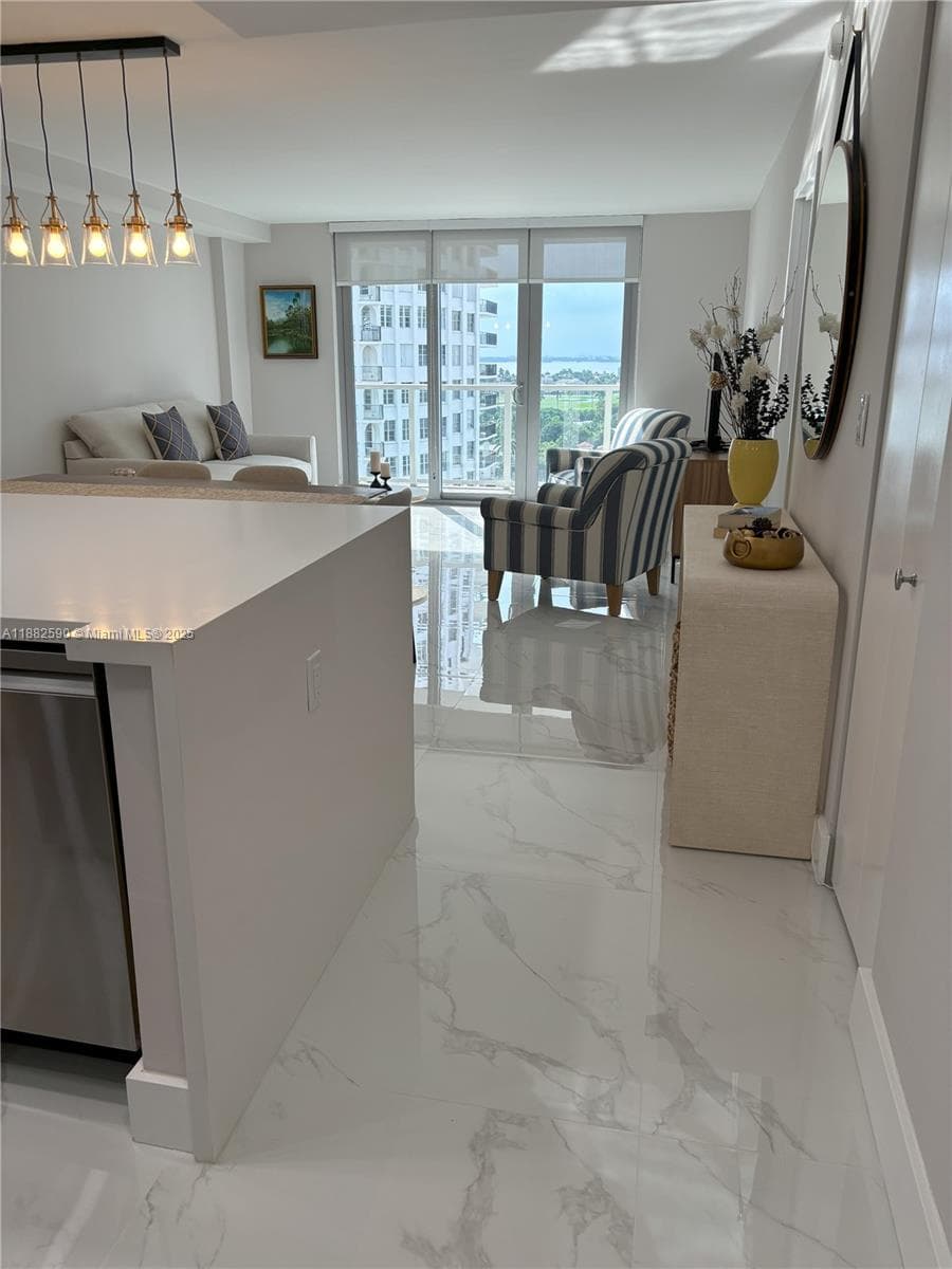 ARLEN BEACH CONDO · #1203 in Miami Beach - Photo 2