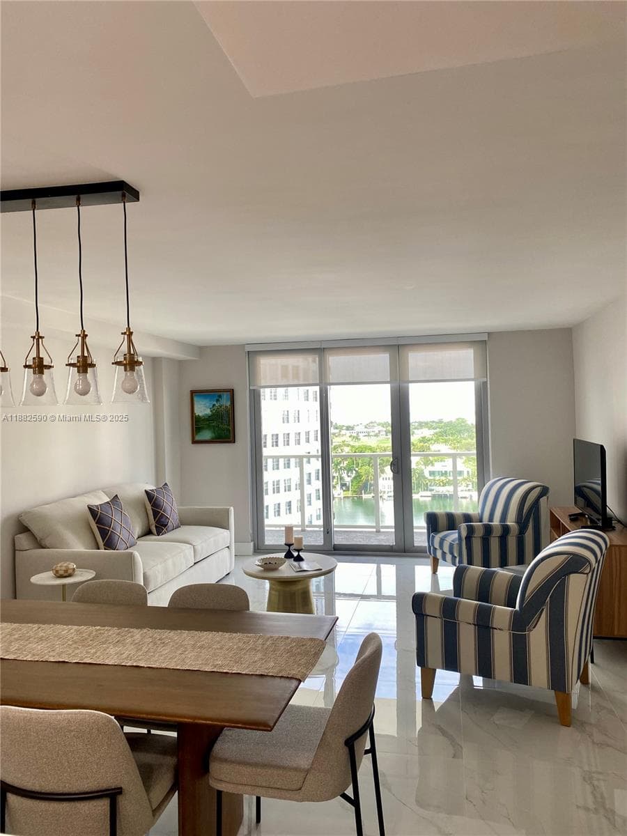 ARLEN BEACH CONDO · #1203 in Miami Beach - Photo 1