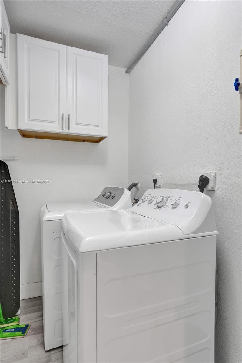 2281 SW 15th St photo 29