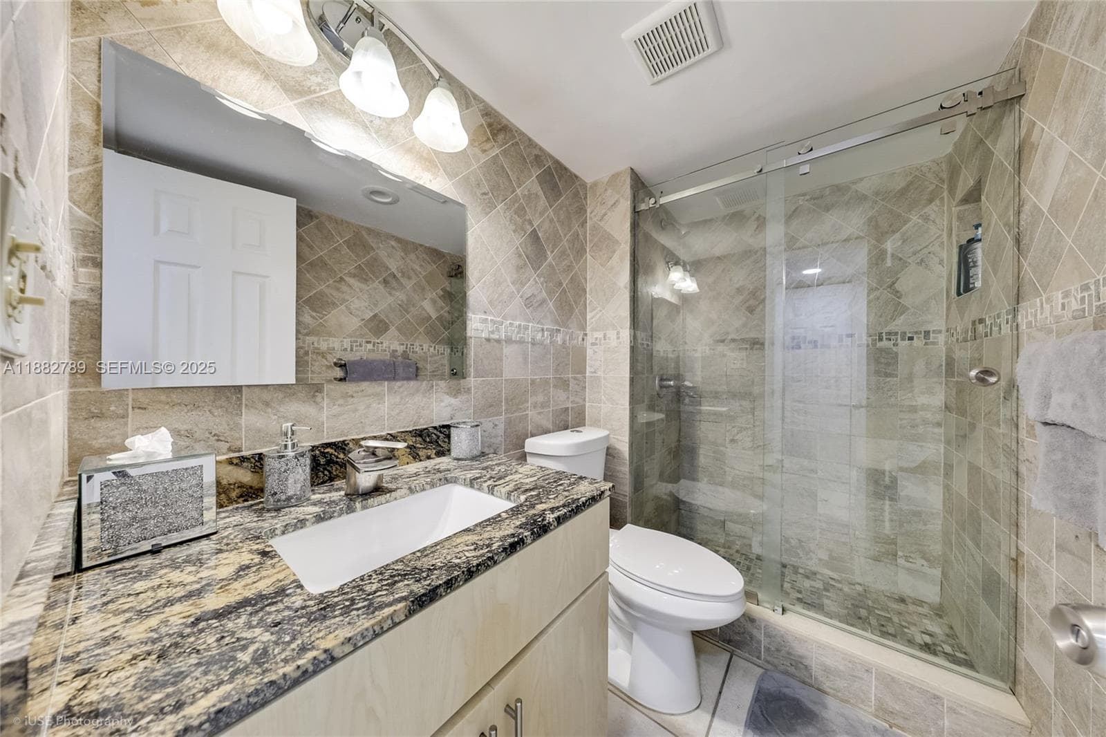 Vendome Renovated · #803 in Miami Beach - Photo 22