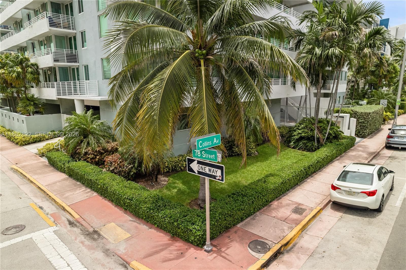 Rond Point · #402 in Miami Beach - Photo 27