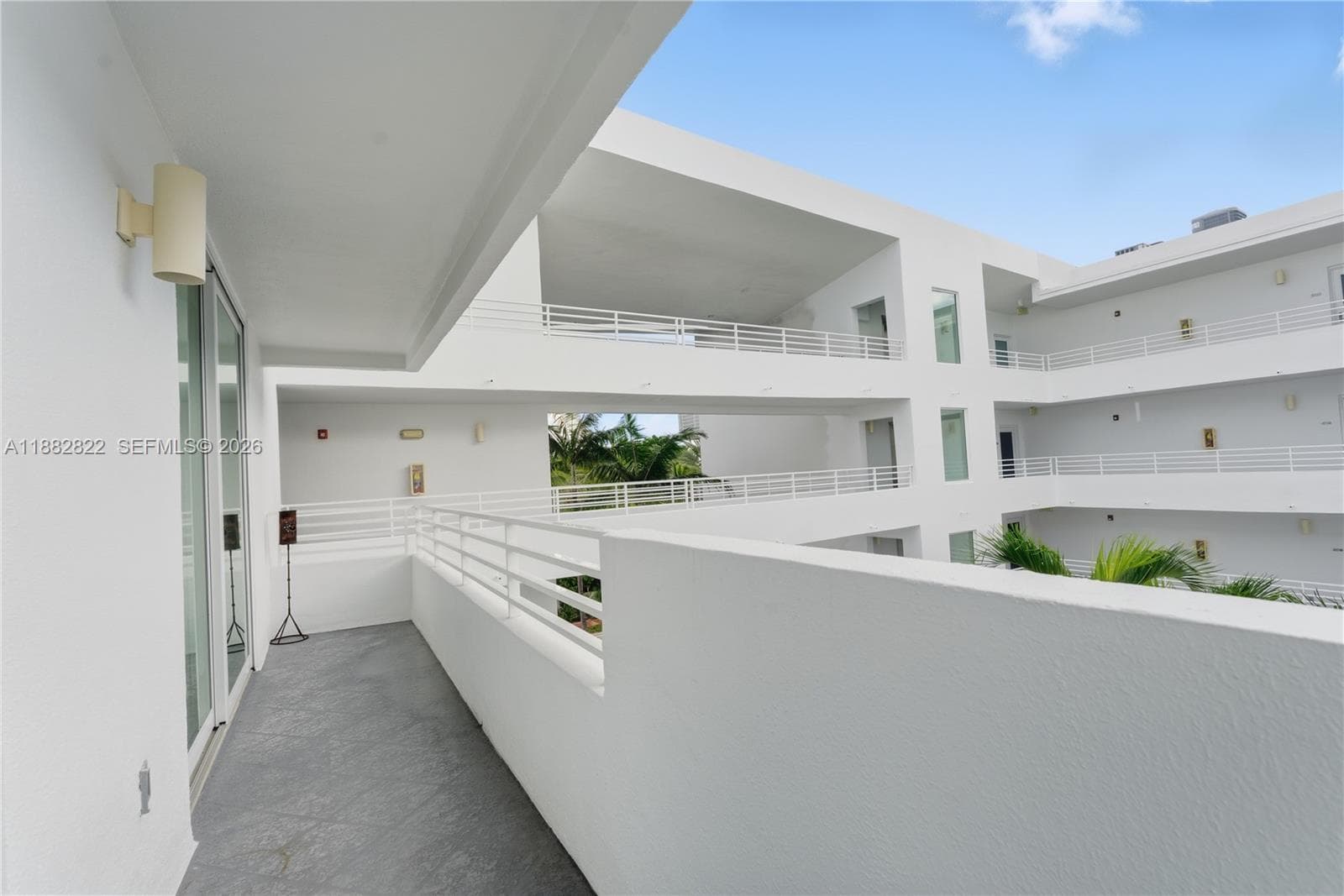Rond Point · #402 in Miami Beach - Photo 18