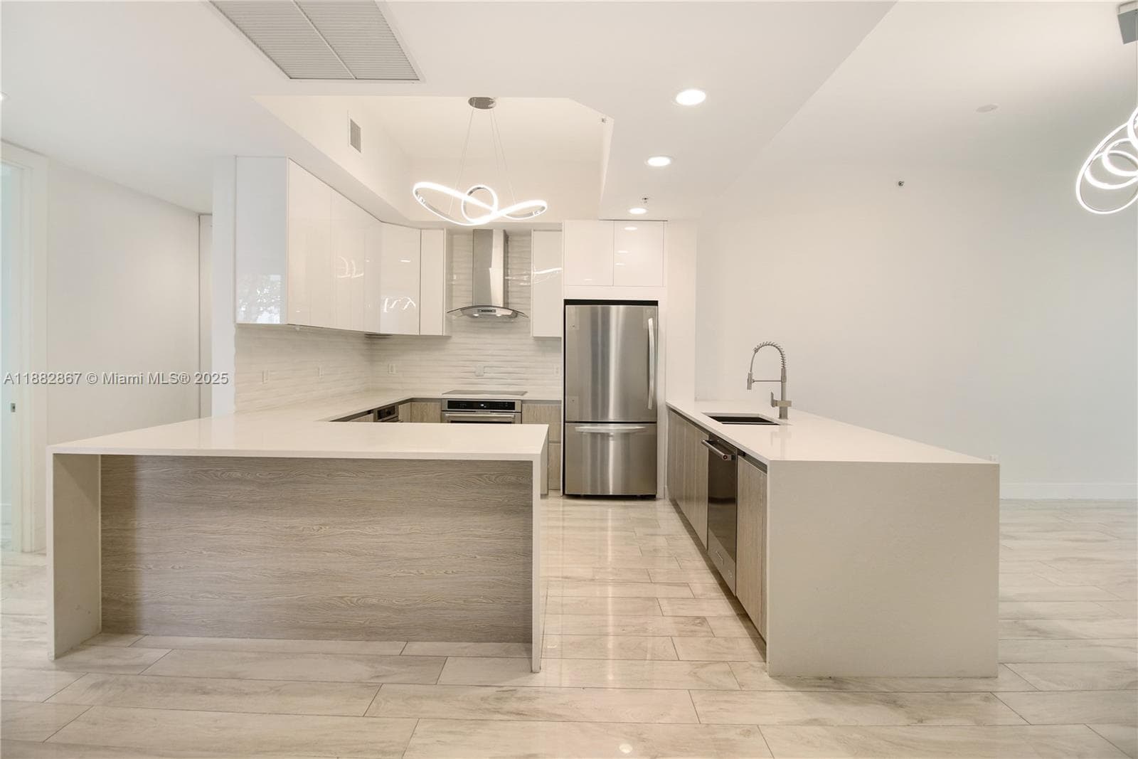 ONE FIFTY ONE AT BISCAYNE · #107 in North Miami - Photo 3