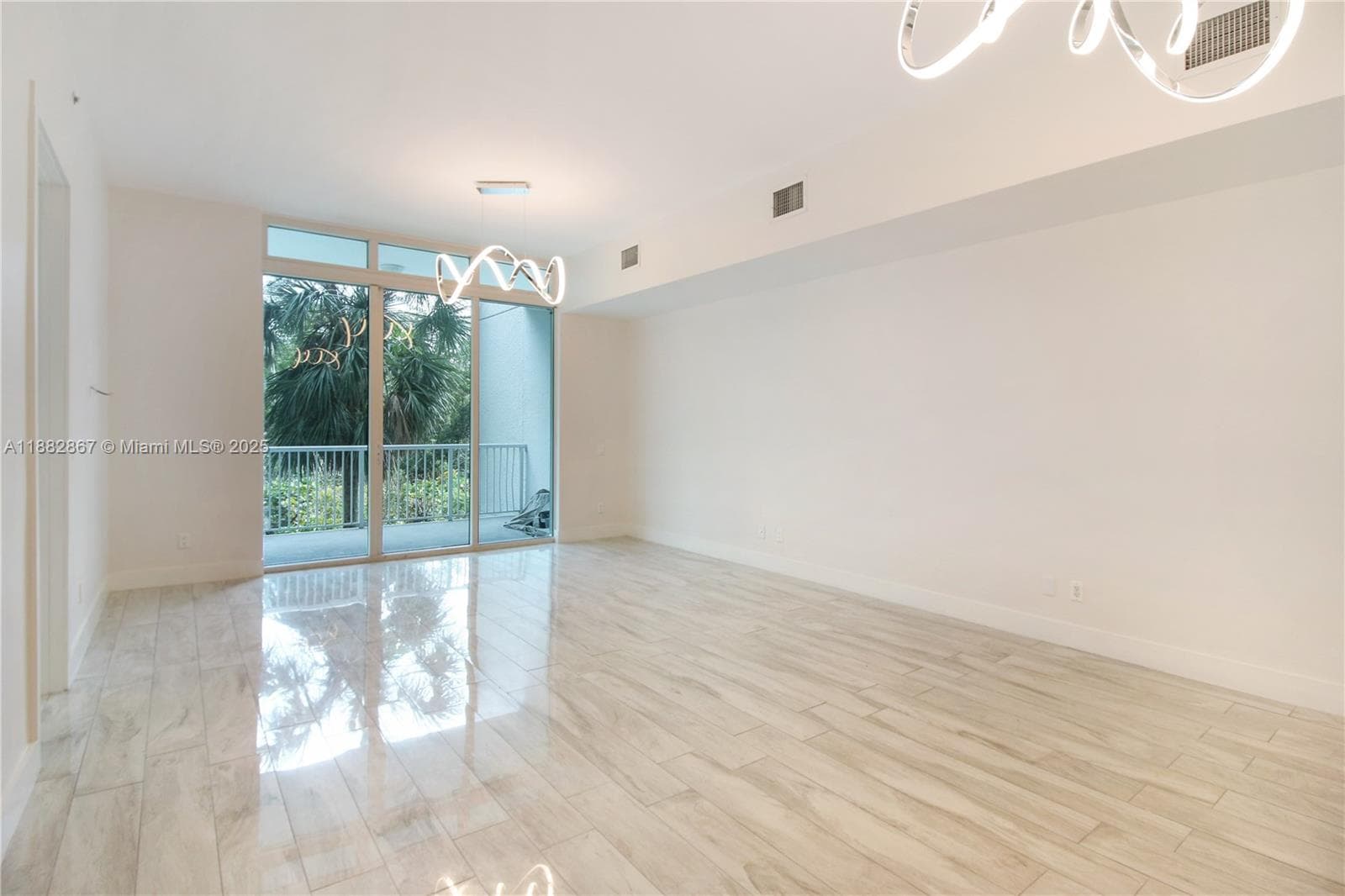 ONE FIFTY ONE AT BISCAYNE · #107 in North Miami - Photo 8