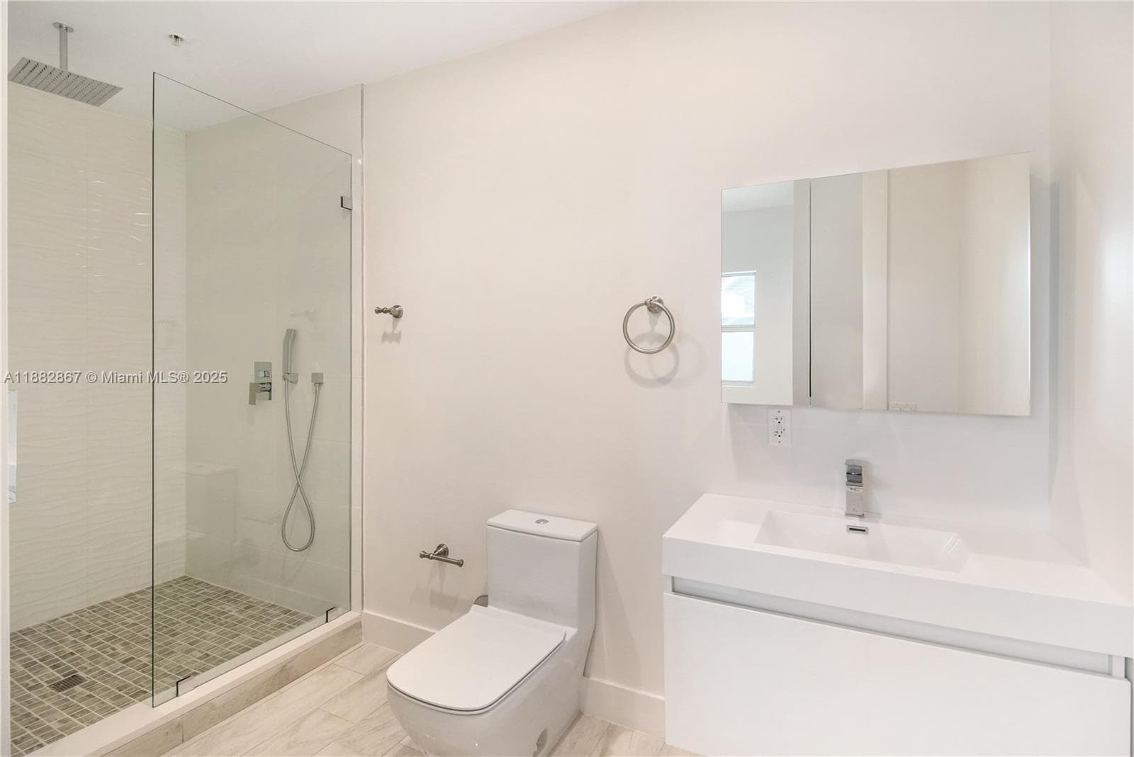 ONE FIFTY ONE AT BISCAYNE · #107 in North Miami - Photo 21