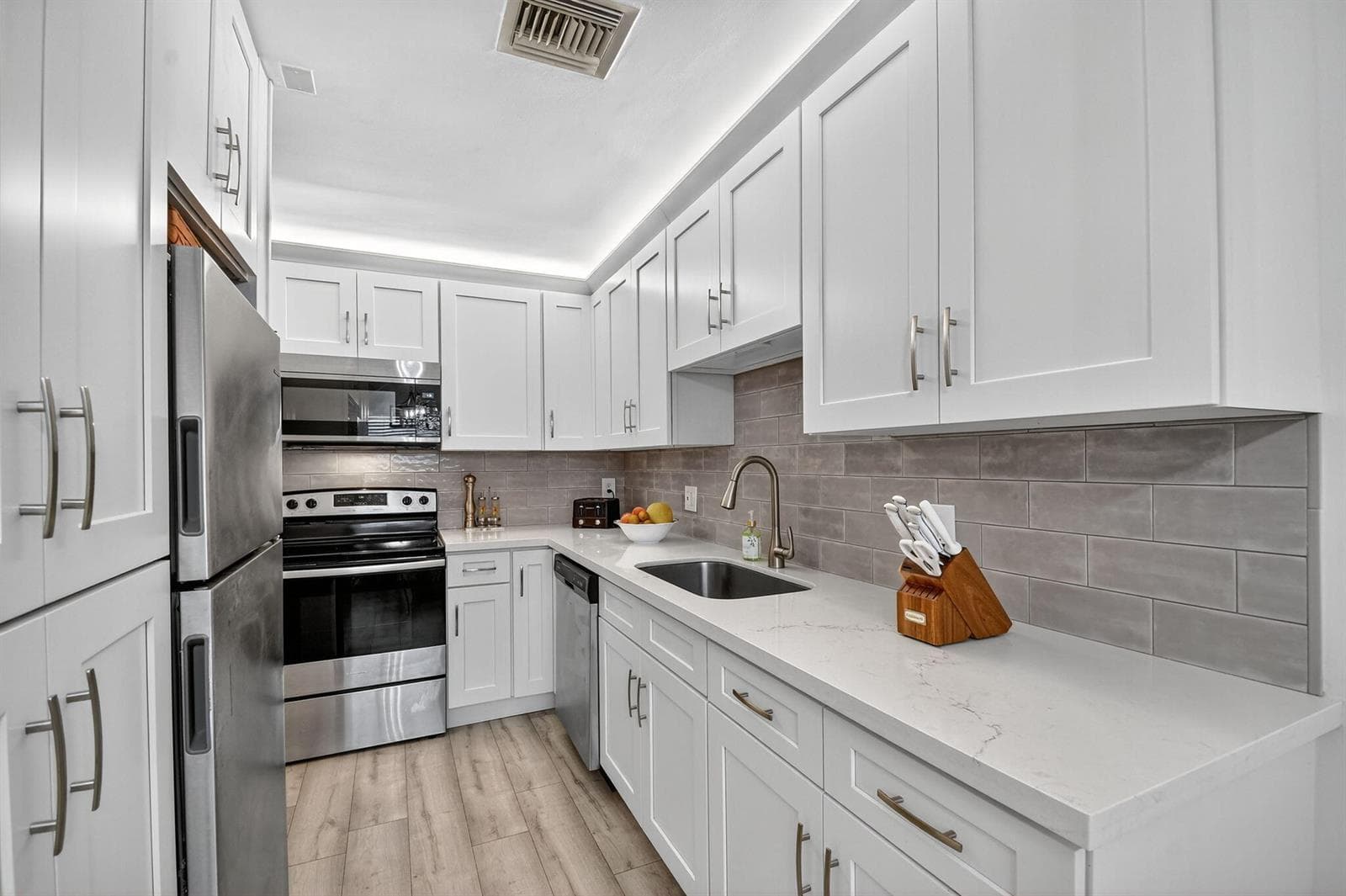 2411 papaya dr kit