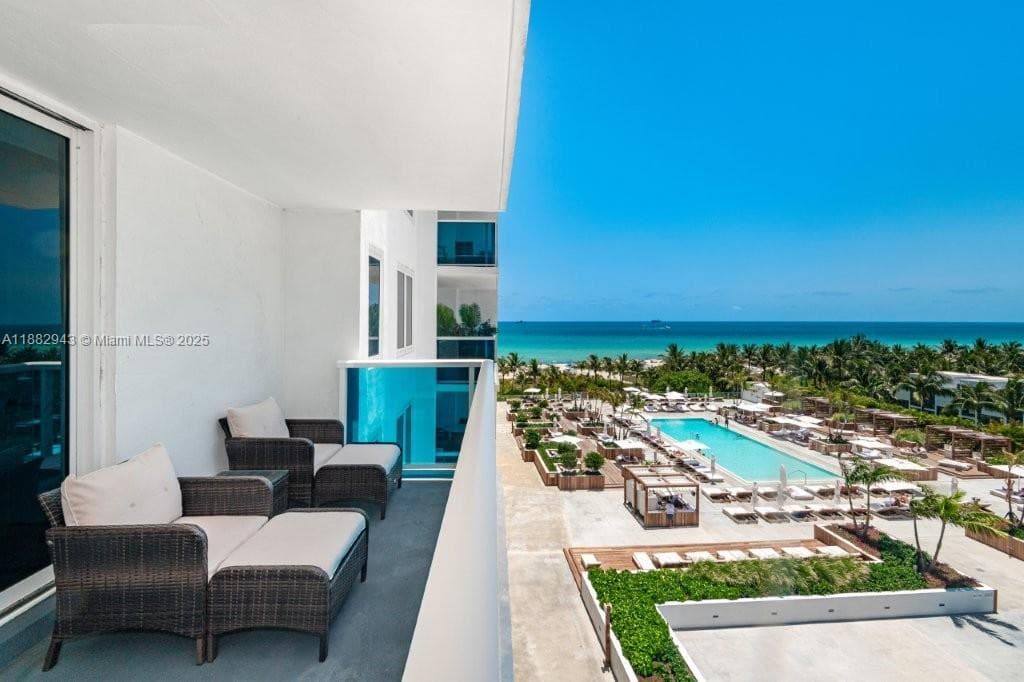 Roney Palace · #604 in Miami Beach - Photo 5