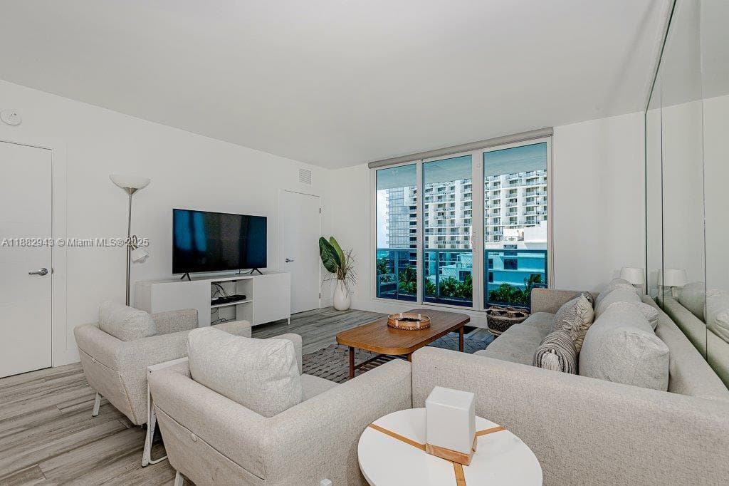 Roney Palace · #604 in Miami Beach - Photo 10