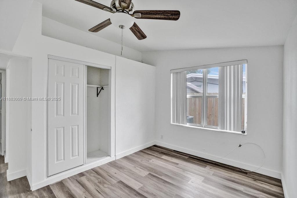2512 Gulfstream Ln photo 23