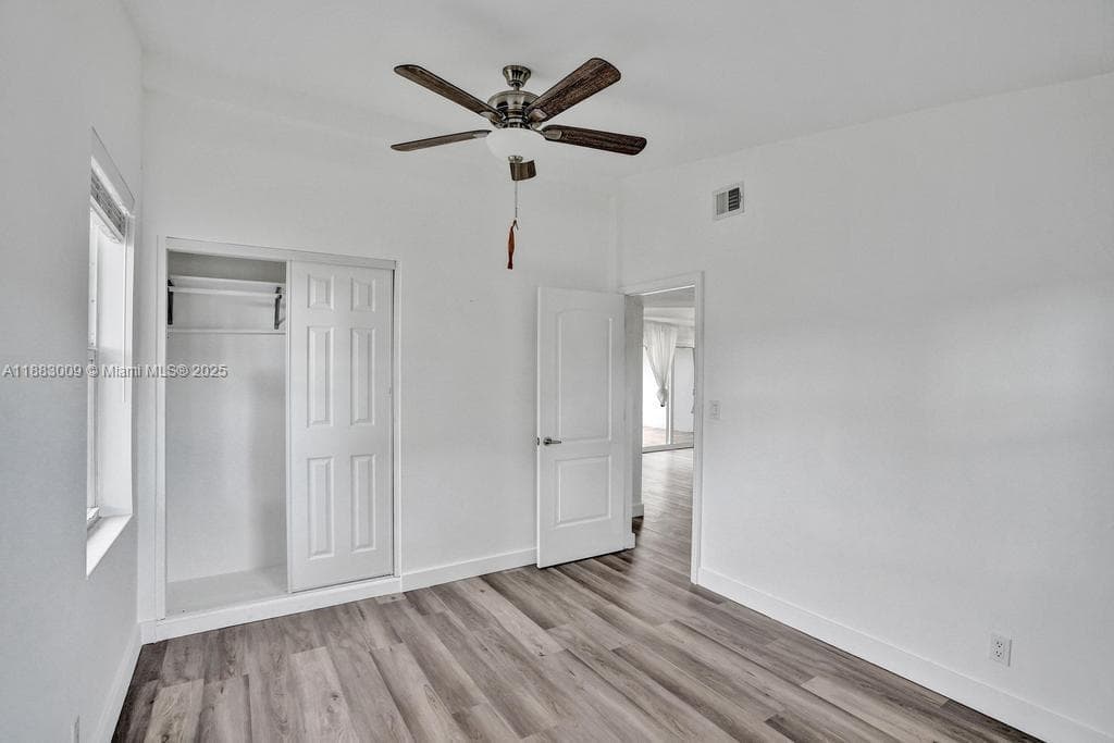 2512 Gulfstream Ln photo 27