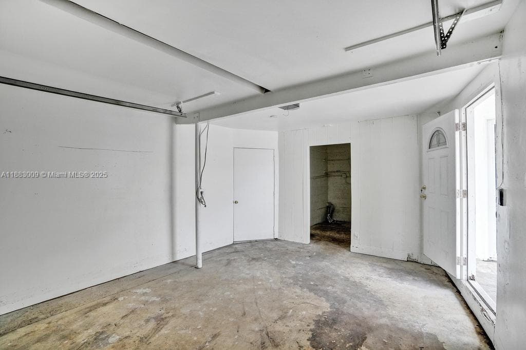 2512 Gulfstream Ln photo 28