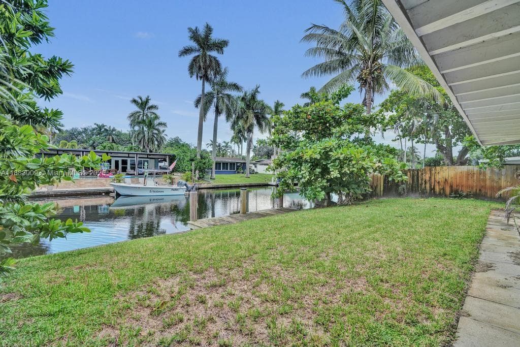 2512 Gulfstream Ln photo 34