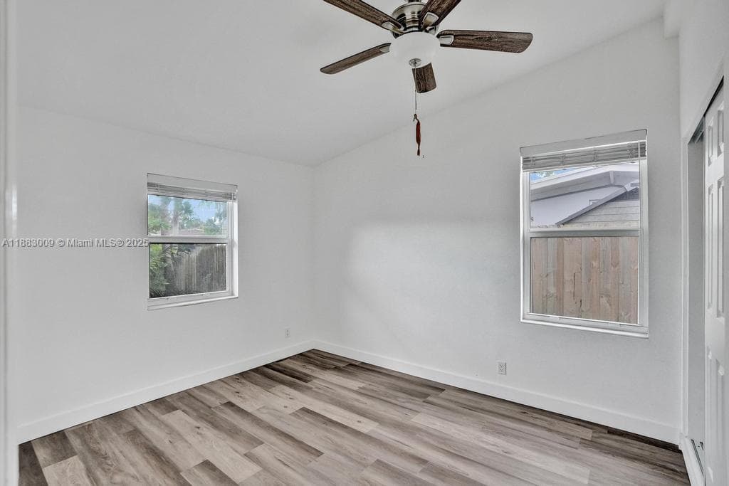 2512 Gulfstream Ln photo 25