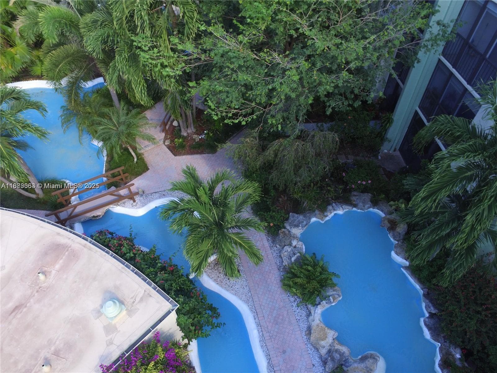 Cross Fox · #422C in Fort Lauderdale - Photo 5