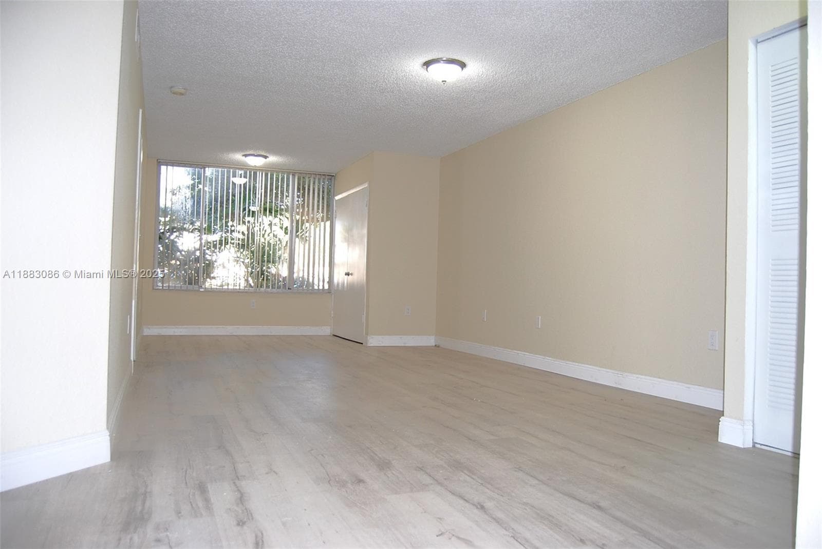 Lakeview Club Condo · #109 in Oakland Park - Photo 11