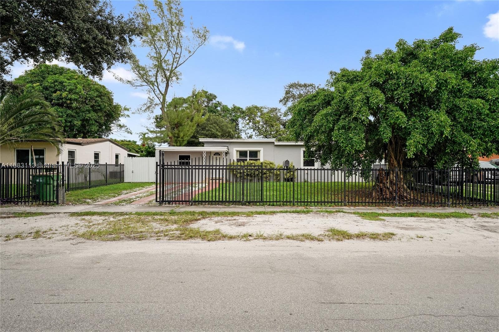 125 NW 121st St photo 23