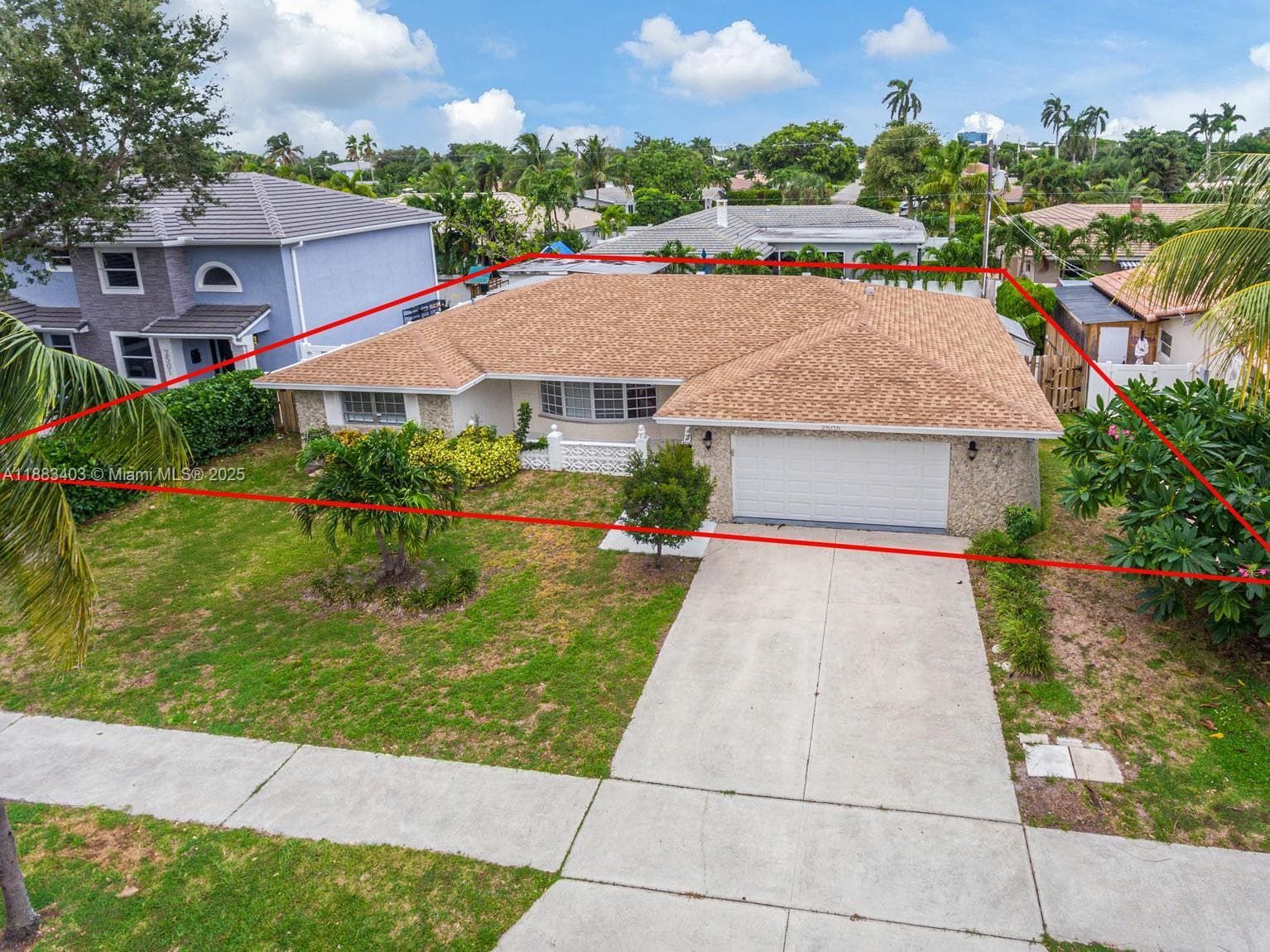 2505 NE 35th Dr photo 2