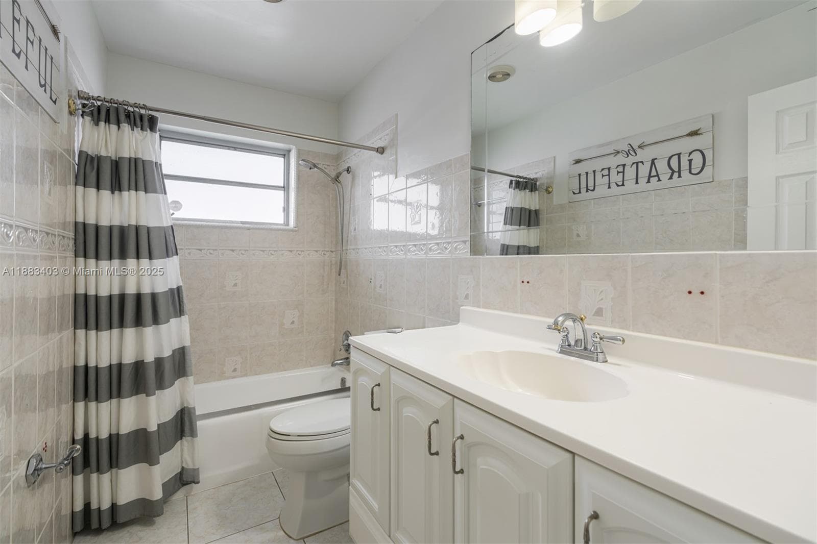 2505 NE 35th Dr photo 12