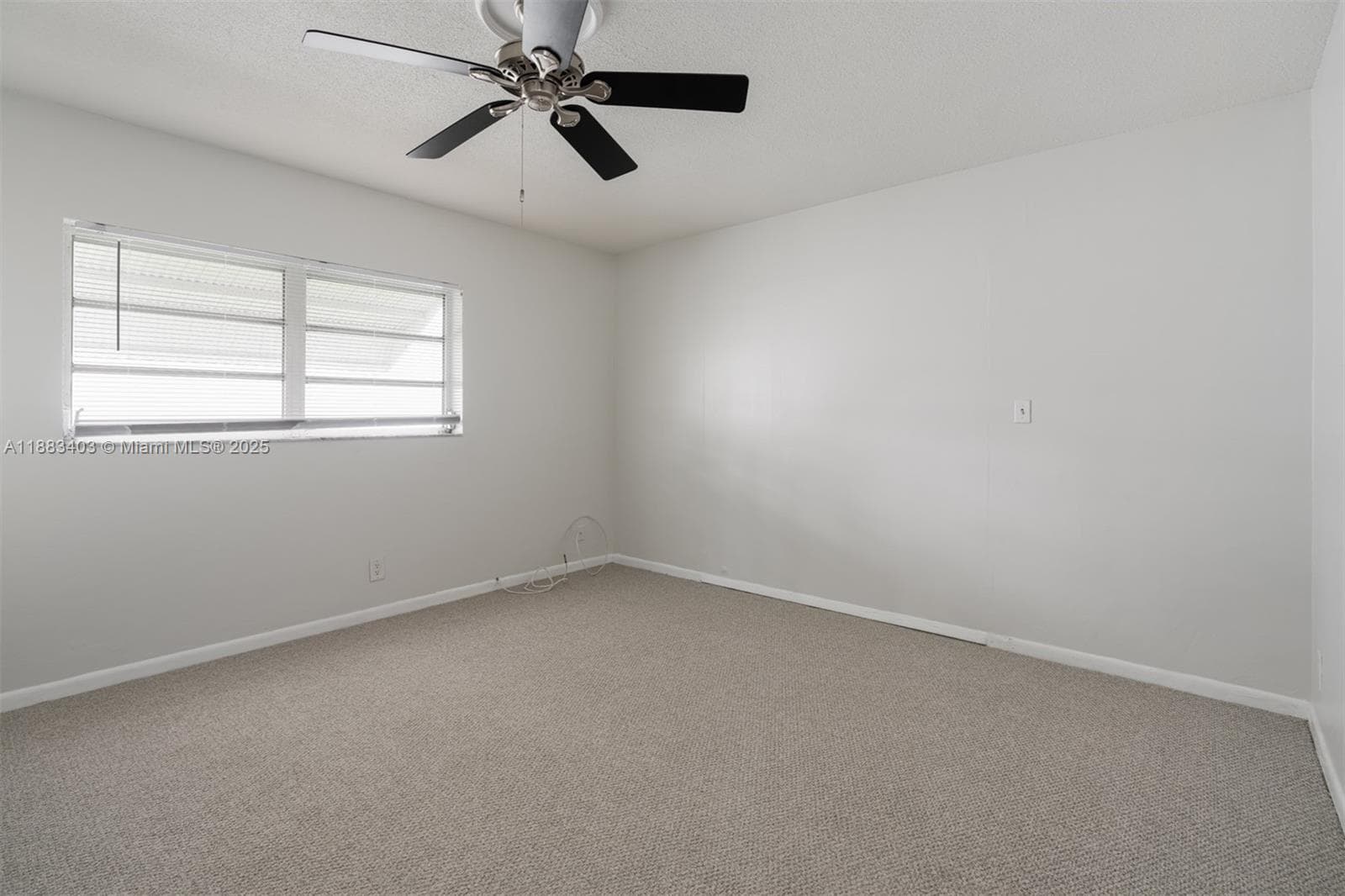 2505 NE 35th Dr photo 11