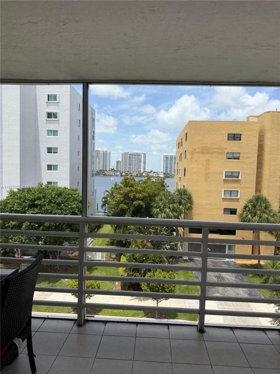 Le Frontenac · #505 in Sunny Isles Beach - Photo 22