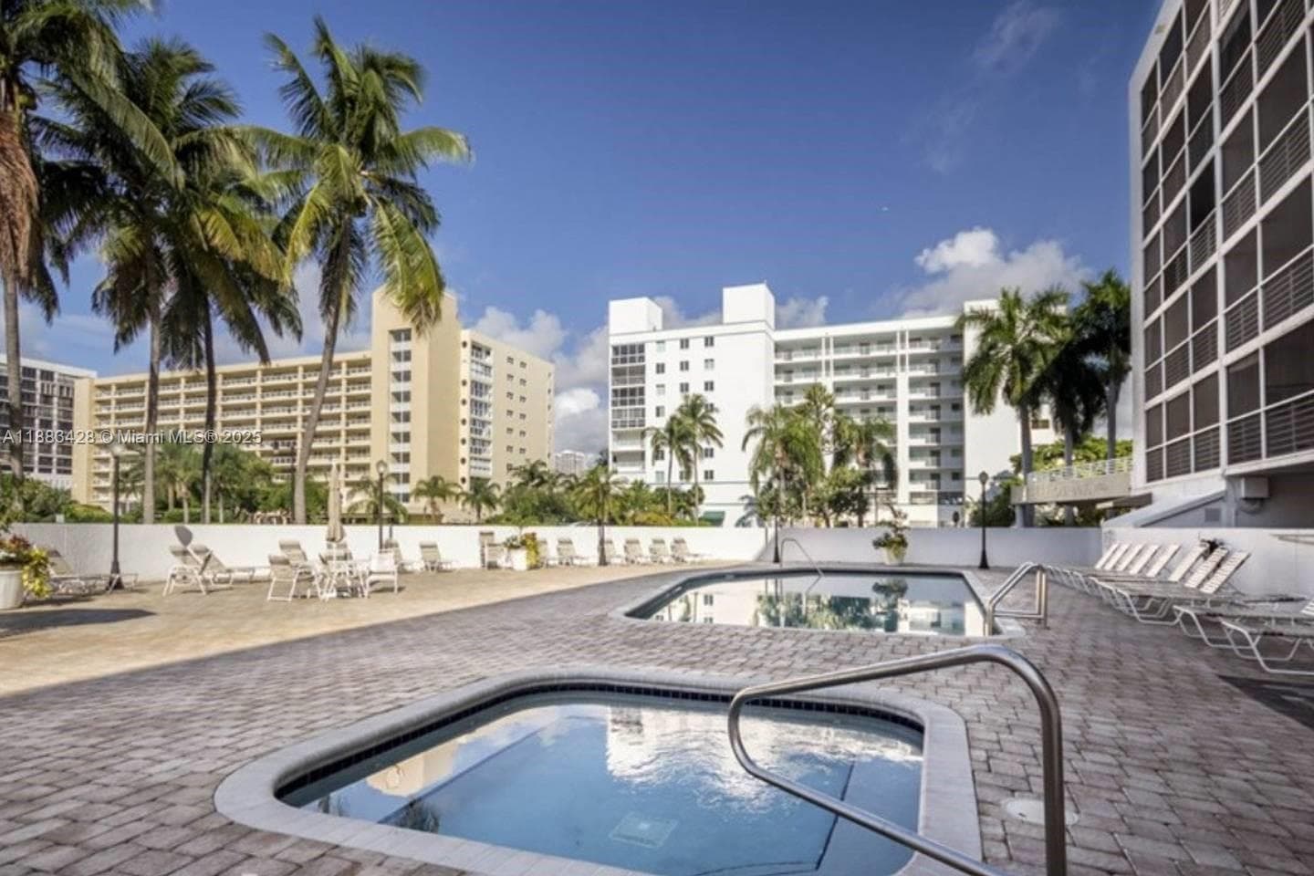 Le Frontenac · #505 in Sunny Isles Beach - Photo 25