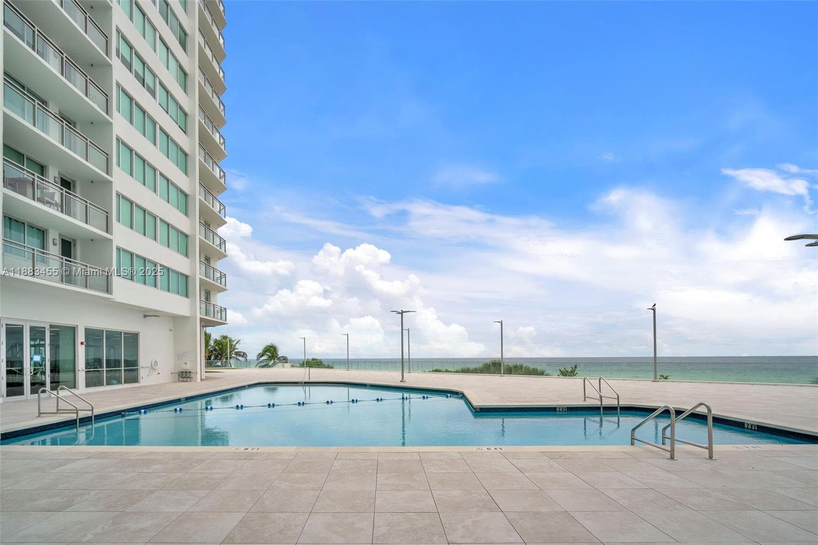 The Burleigh House Condo · #736 in Miami Beach - Photo 23