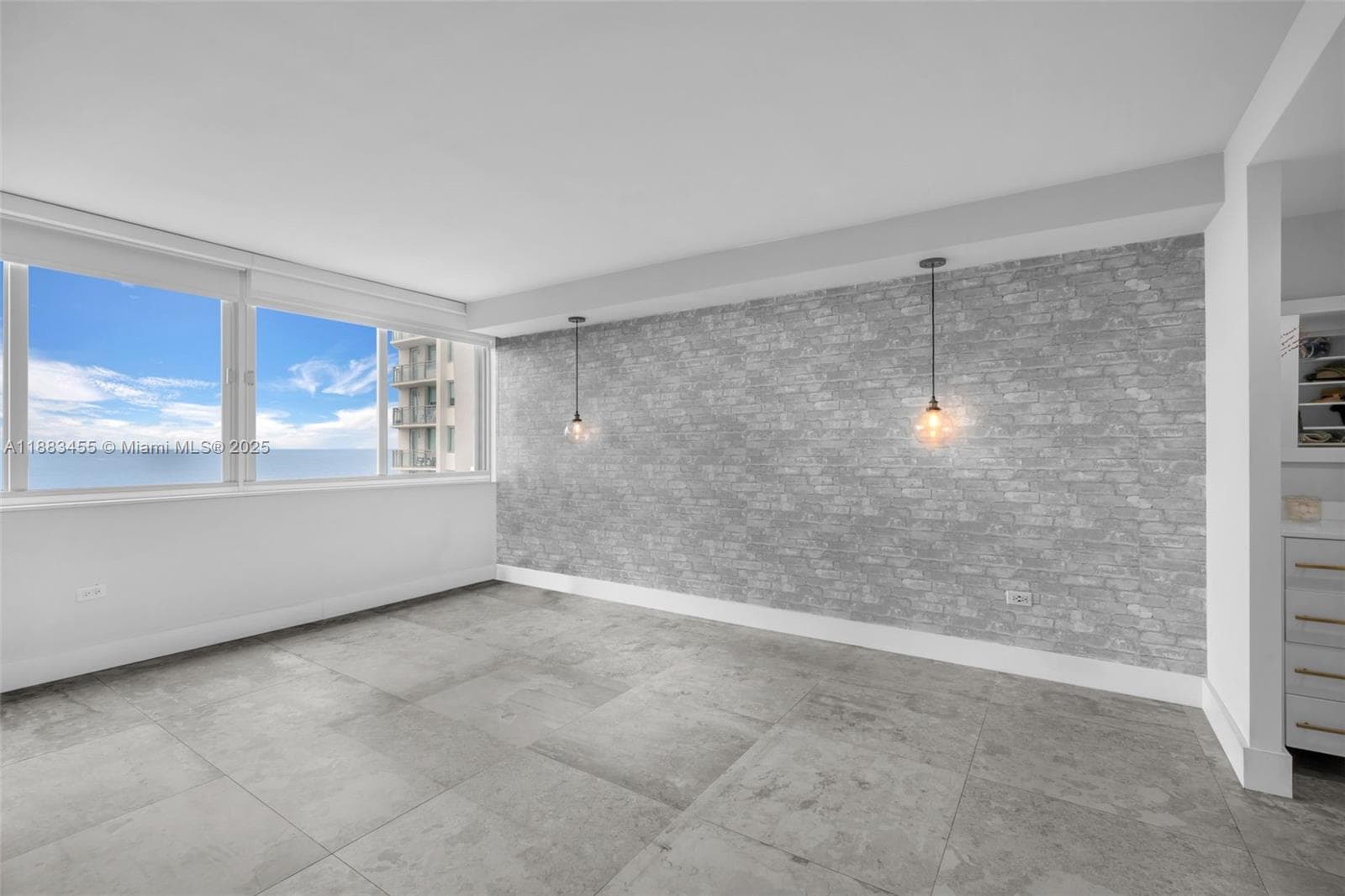 The Burleigh House Condo · #736 in Miami Beach - Photo 9