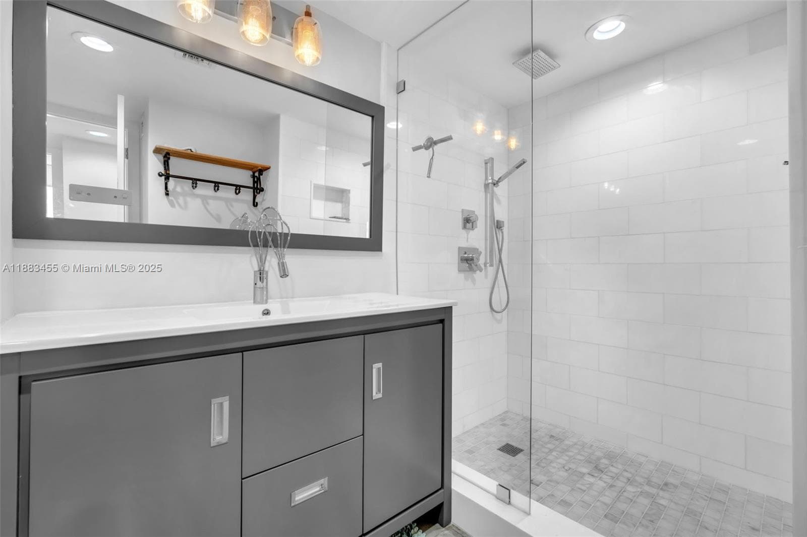 The Burleigh House Condo · #736 in Miami Beach - Photo 15