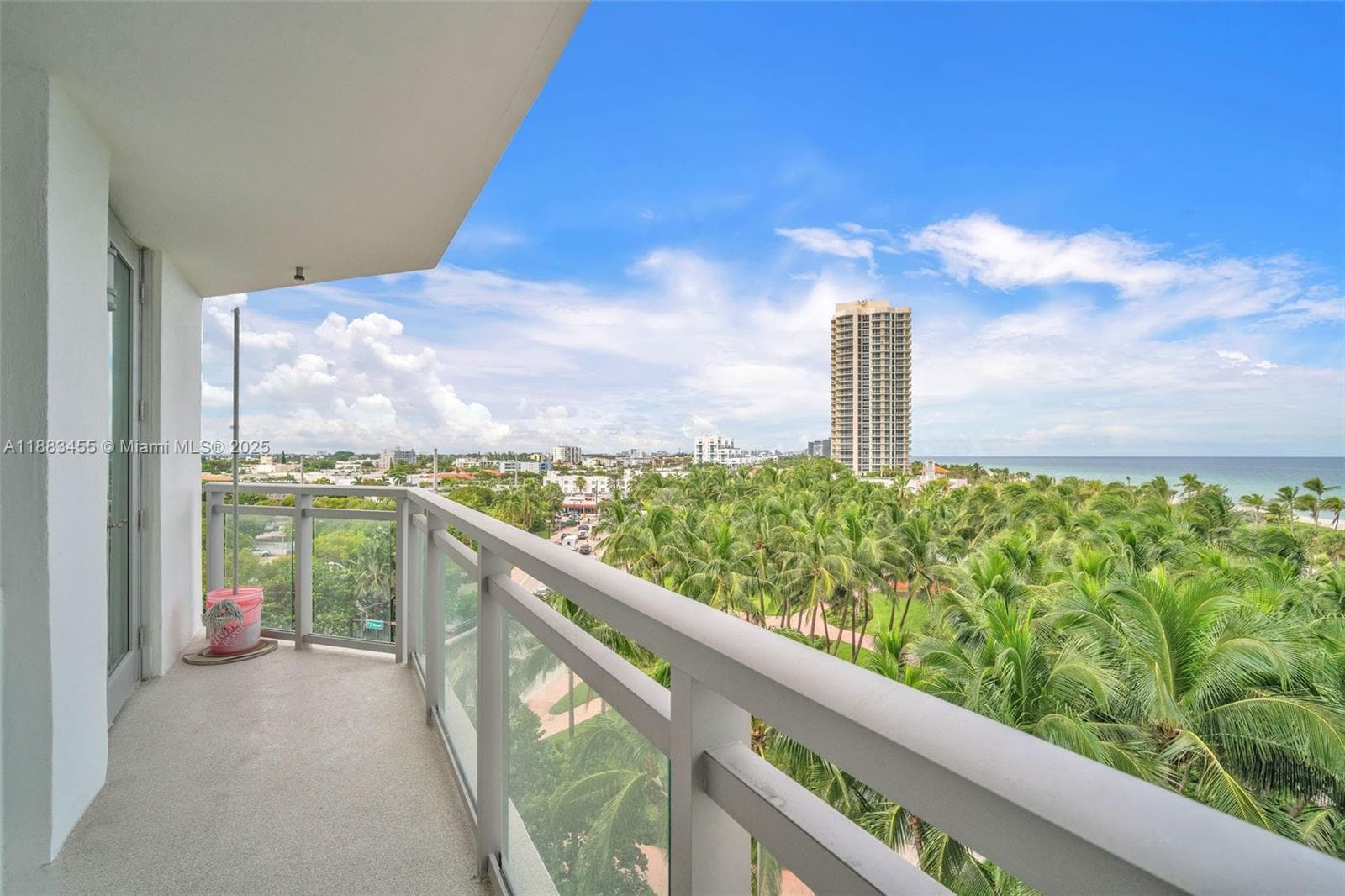 The Burleigh House Condo · #736 in Miami Beach - Photo 19