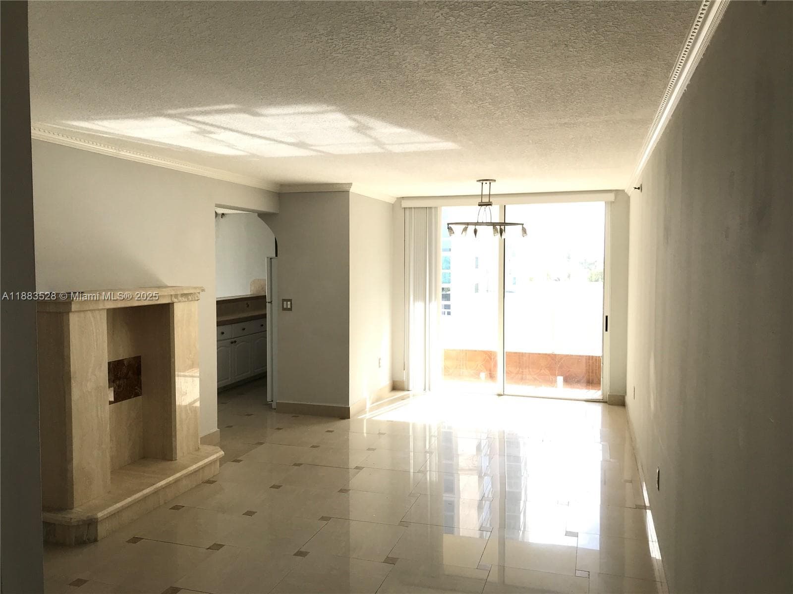 CAPOMAR CONDO · #406 in Miami Beach - Photo 4