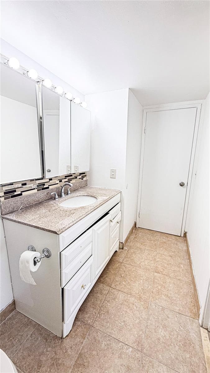BUCKLEY TOWERS CONDO - EA · #1701E in Miami - Photo 13